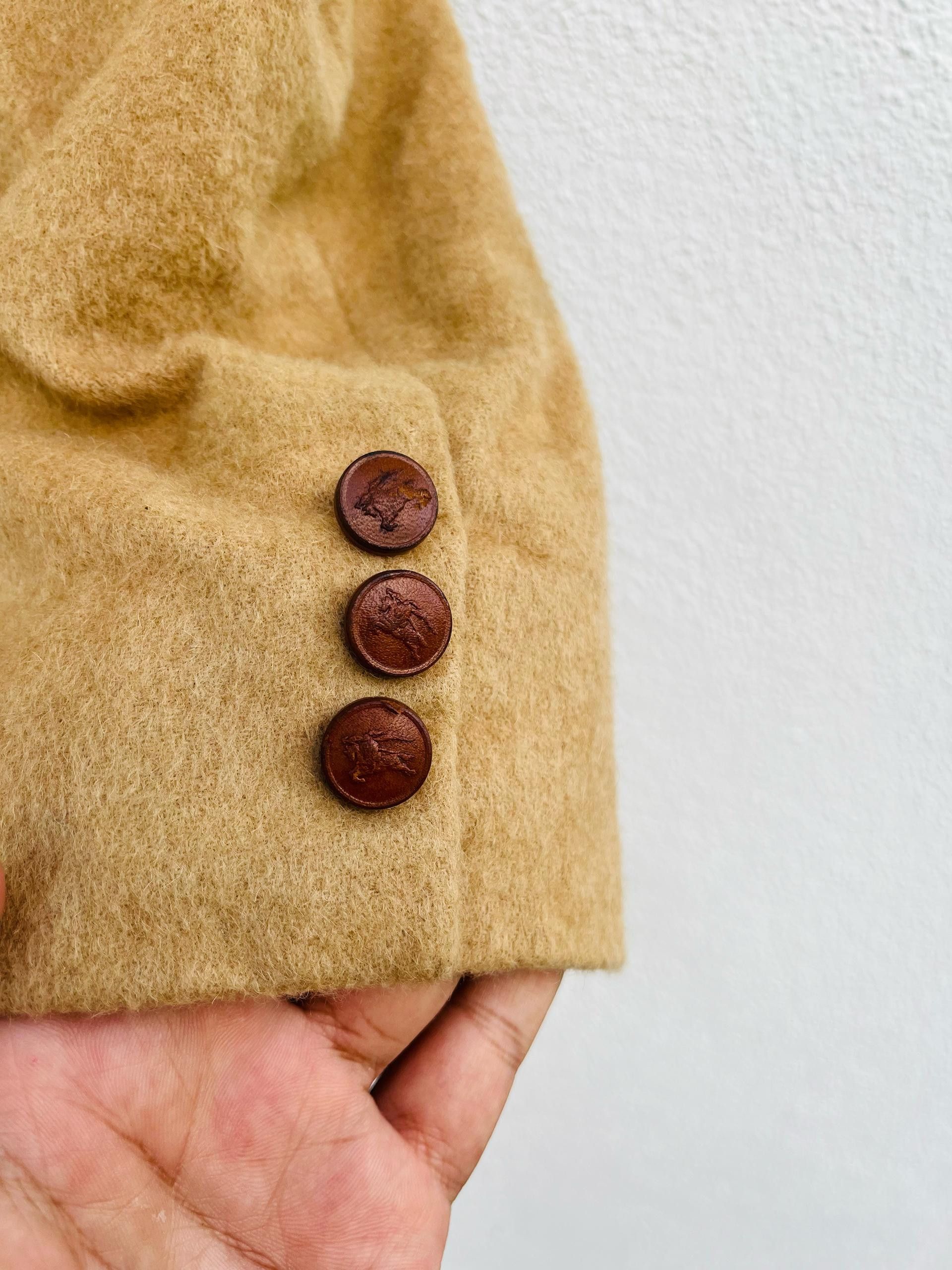 Burberry × Vintage Vintage Burberrys Bullocks 100% Pure Camel Hair Wool Jacket Size US L / EU 52-54 / 3 - 6 Thumbnail