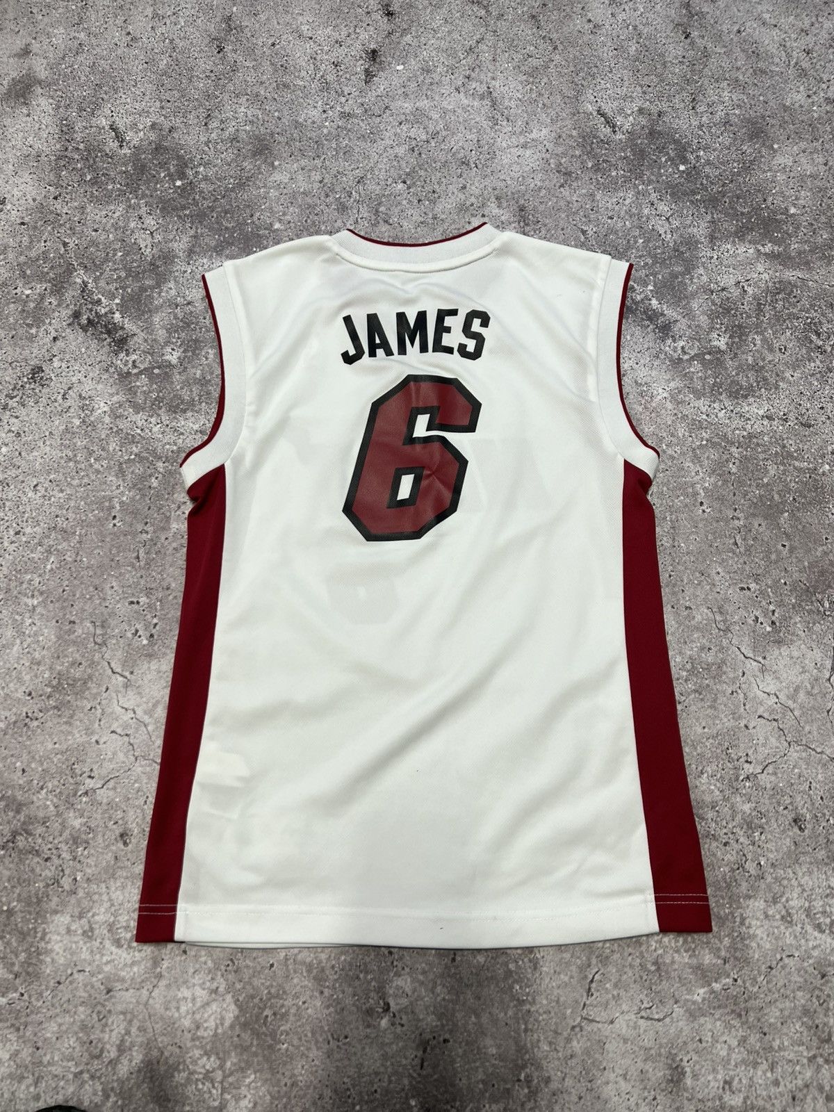 NBA 🔷Vintage Adidas Miami Heat LeBron James Jersey🔷 Size US XS / EU 42 / 0 - 4 Thumbnail