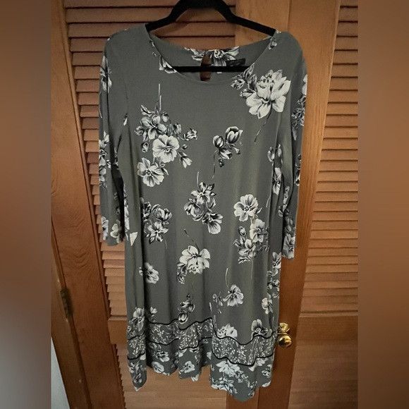 J. Jill J Jill wearever collection Floral 3/4 sleeve dress size Med Size M / US 6-8 / IT 42-44 - 2 Thumbnail