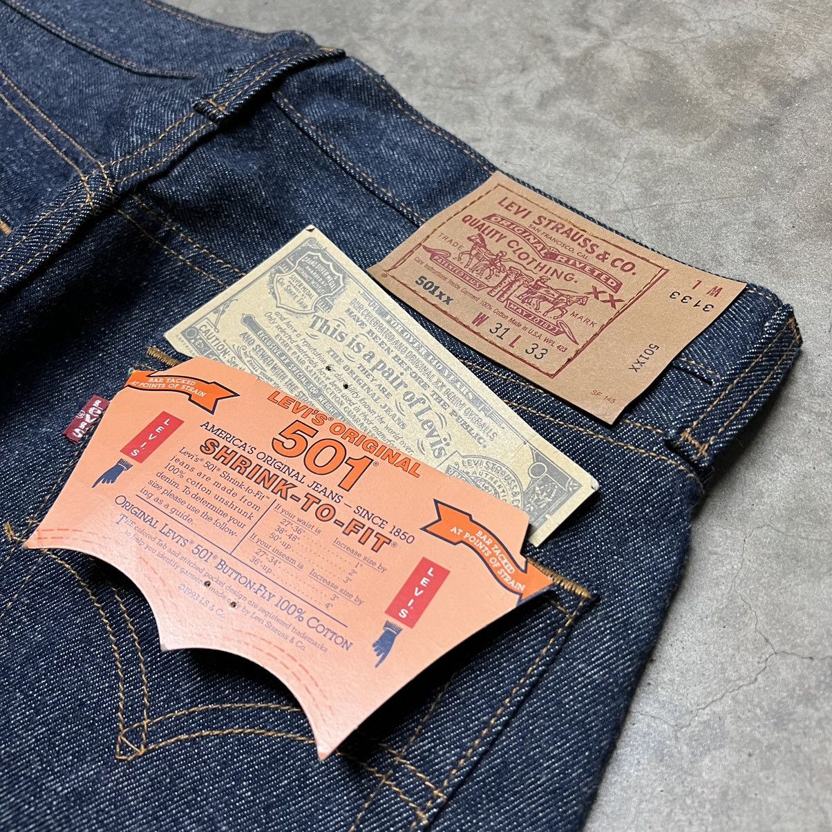 Levi's × Levi's Vintage Clothing × Vintage Vintage 90’s Levi’s 501 🇺🇸 Straight-Leg Denim Jeans Size US 31 - 5 Thumbnail