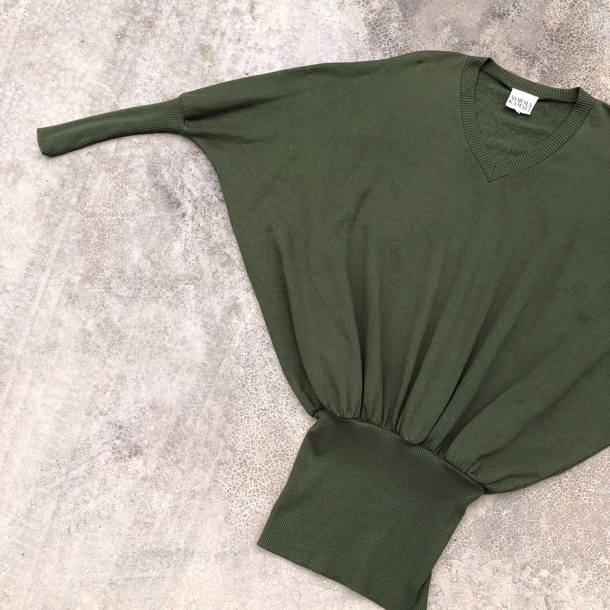 Norma Kamali NORMA KAMALI Batwing Sweater Size M / US 6-8 / IT 42-44 - 3 Thumbnail