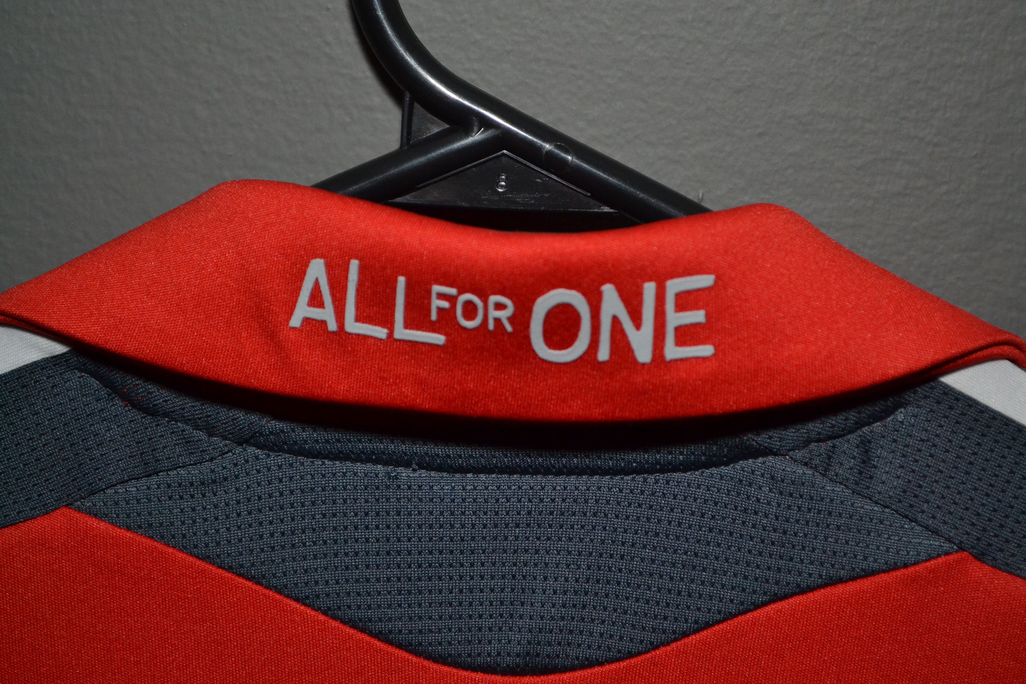 Adidas Toronto FC Jrsey 2008 MLS adult Size S Size US S / EU 44-46 / 1 - 12 Thumbnail