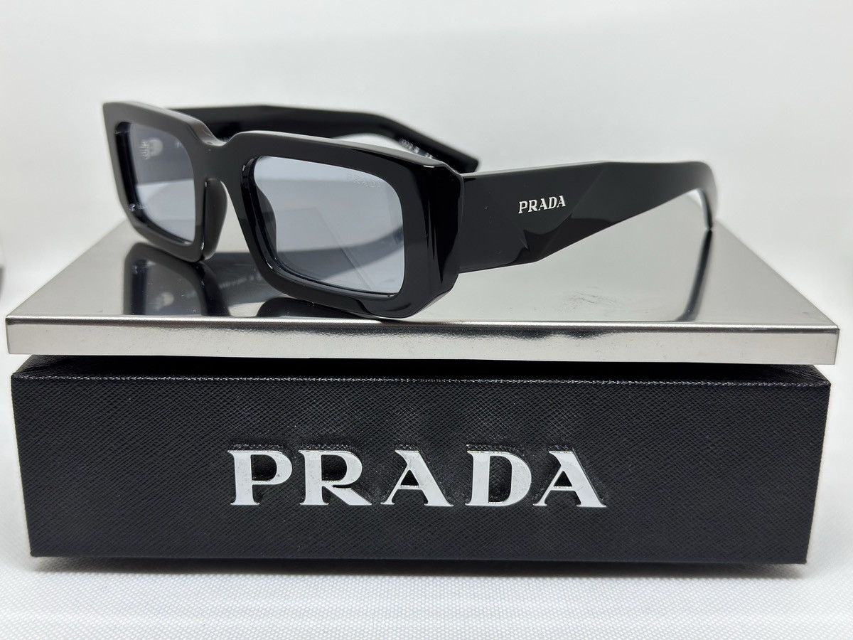Prada Prada Symbole sunglasses PR 06YS 16K10L 53. New Collection Size ONE SIZE - 5 Thumbnail