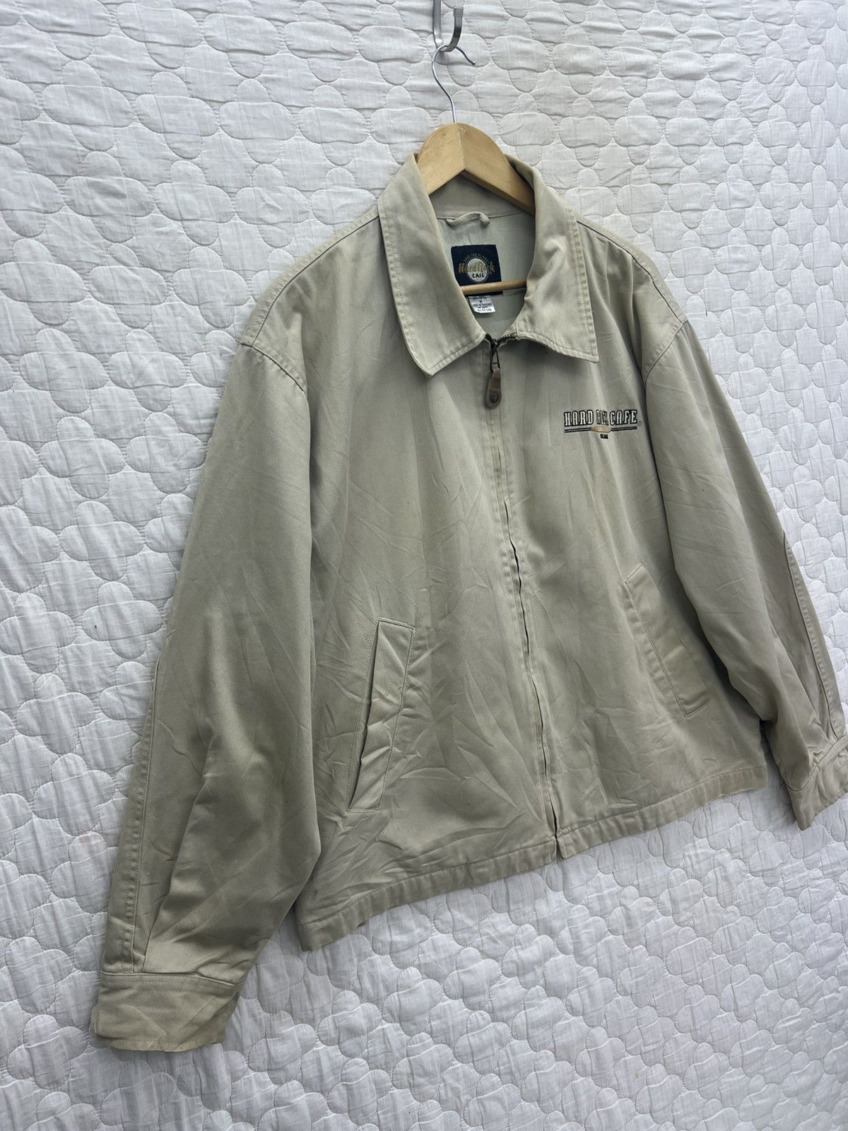 Hard Rock Cafe HARD ROCK CAFE GUAM BEIGE JACKET Size US M / EU 48-50 / 2 - 2 Thumbnail