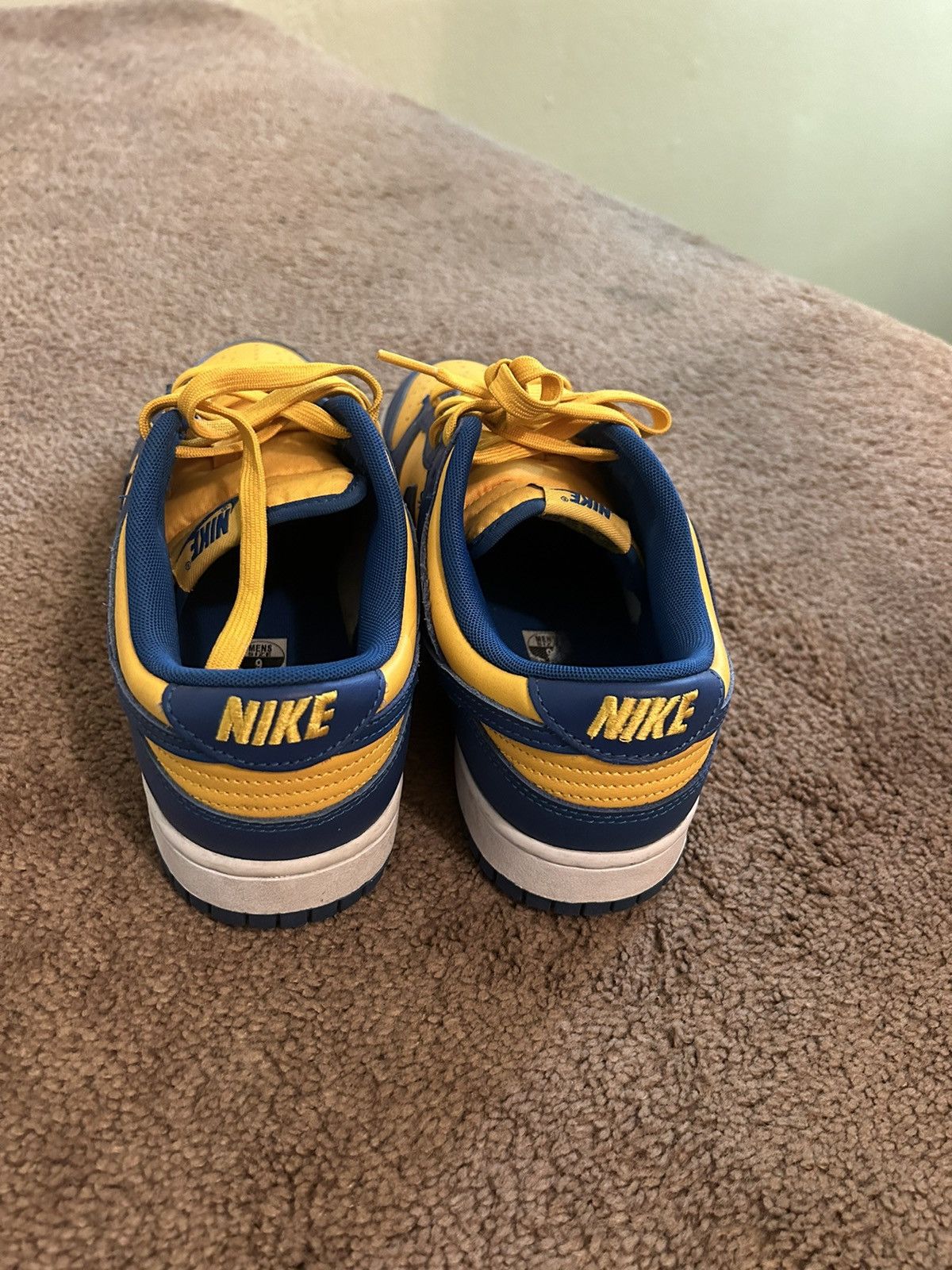 Nike Nike Dunk Low (UCLA) Size US 9 / EU 42 - 4 Thumbnail
