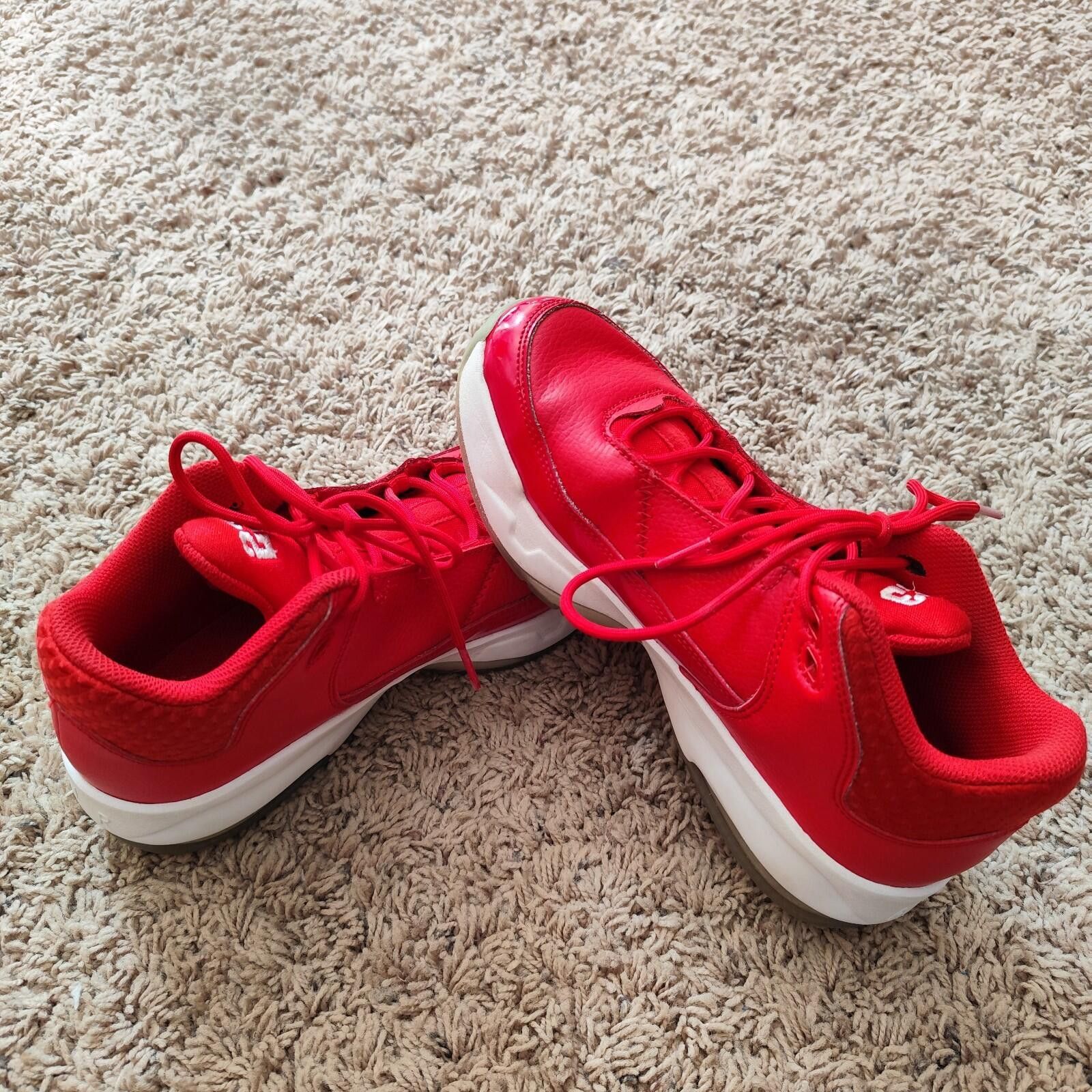 Jordan Brand jordan Air max aura 3 Red Athletic Shoes Youth Boys sz 5.5 Size US 5.5 / EU 38 - 6 Thumbnail