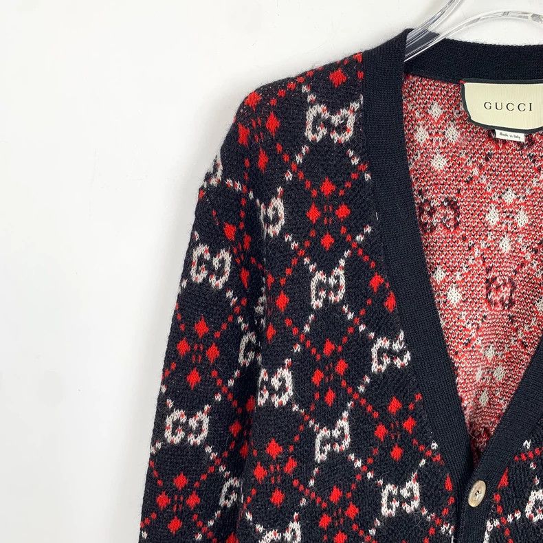 GucciBlack and red color block logo jacquard full print alp
