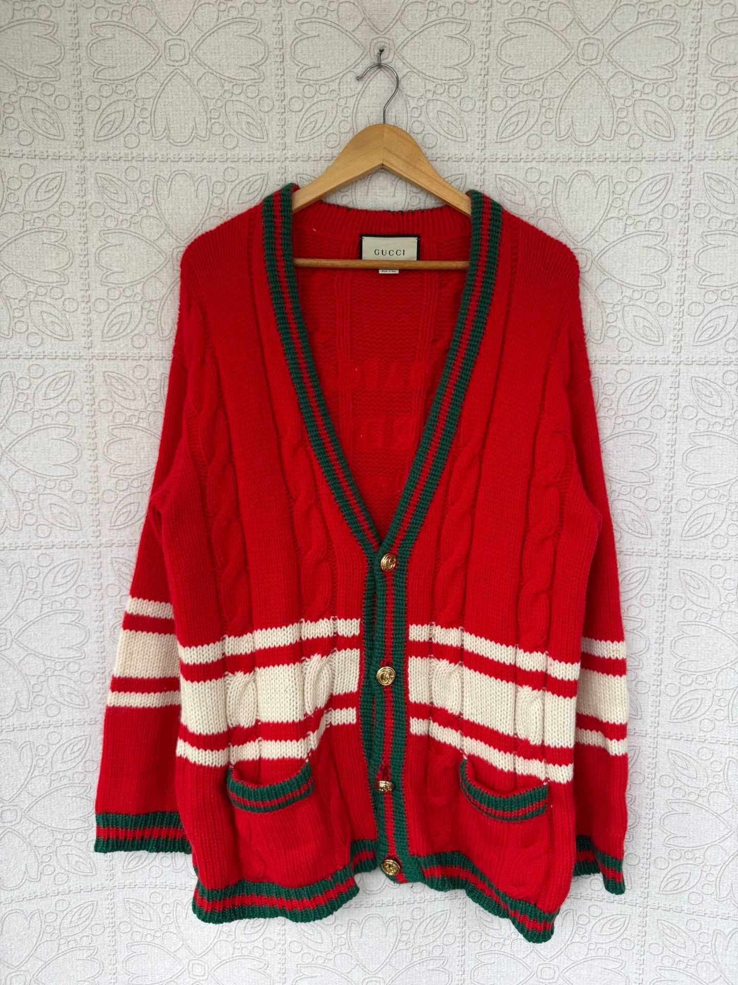 Gucci gucci red knitted cardigan with logo Size XS / US 0-2 / IT 36-38 - 1 Thumbnail