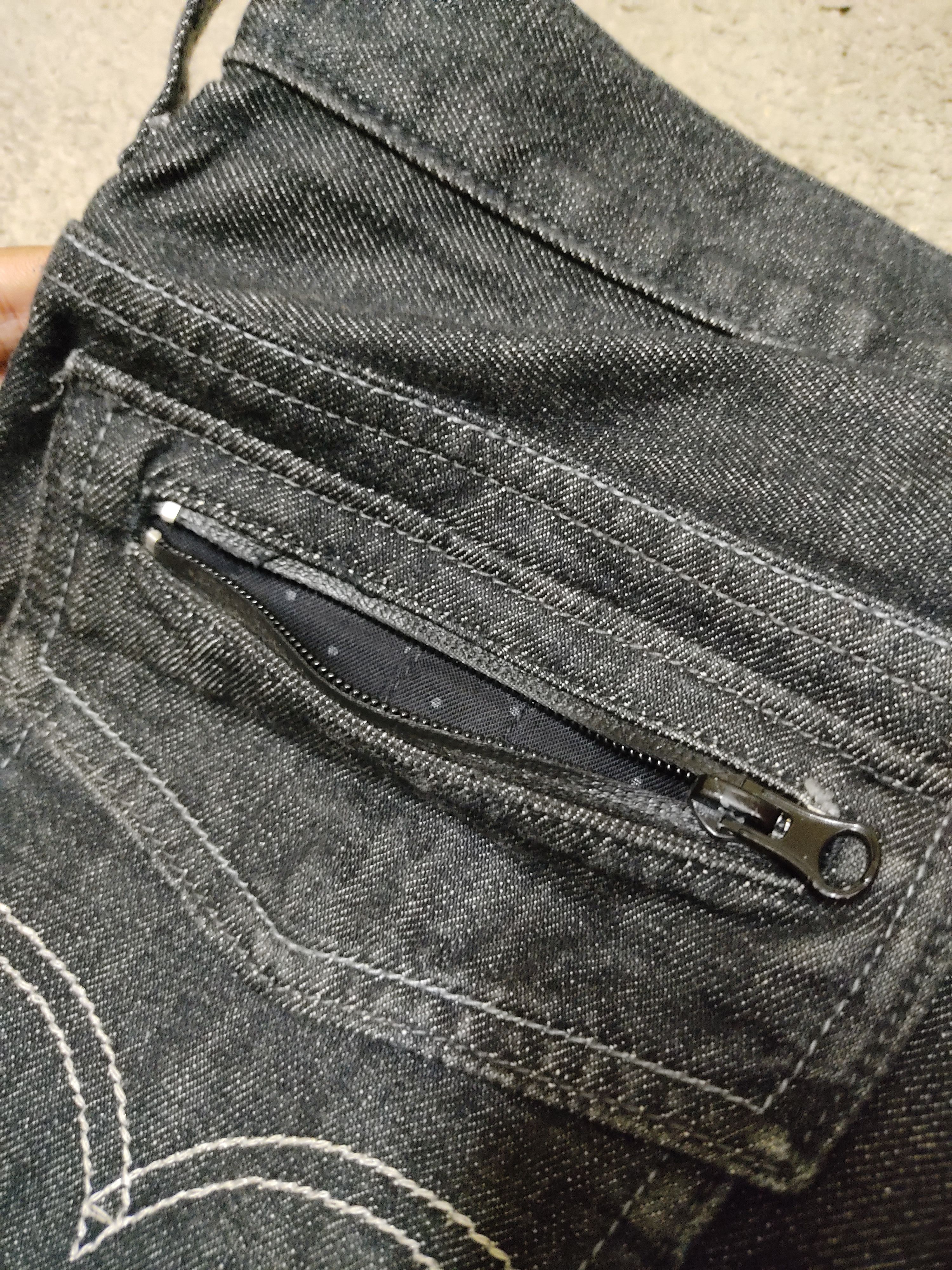 Fragment Design × Levi's Rare Levis Fenom Super black Fragment jeans Size US 32 / EU 48 - 22 Thumbnail