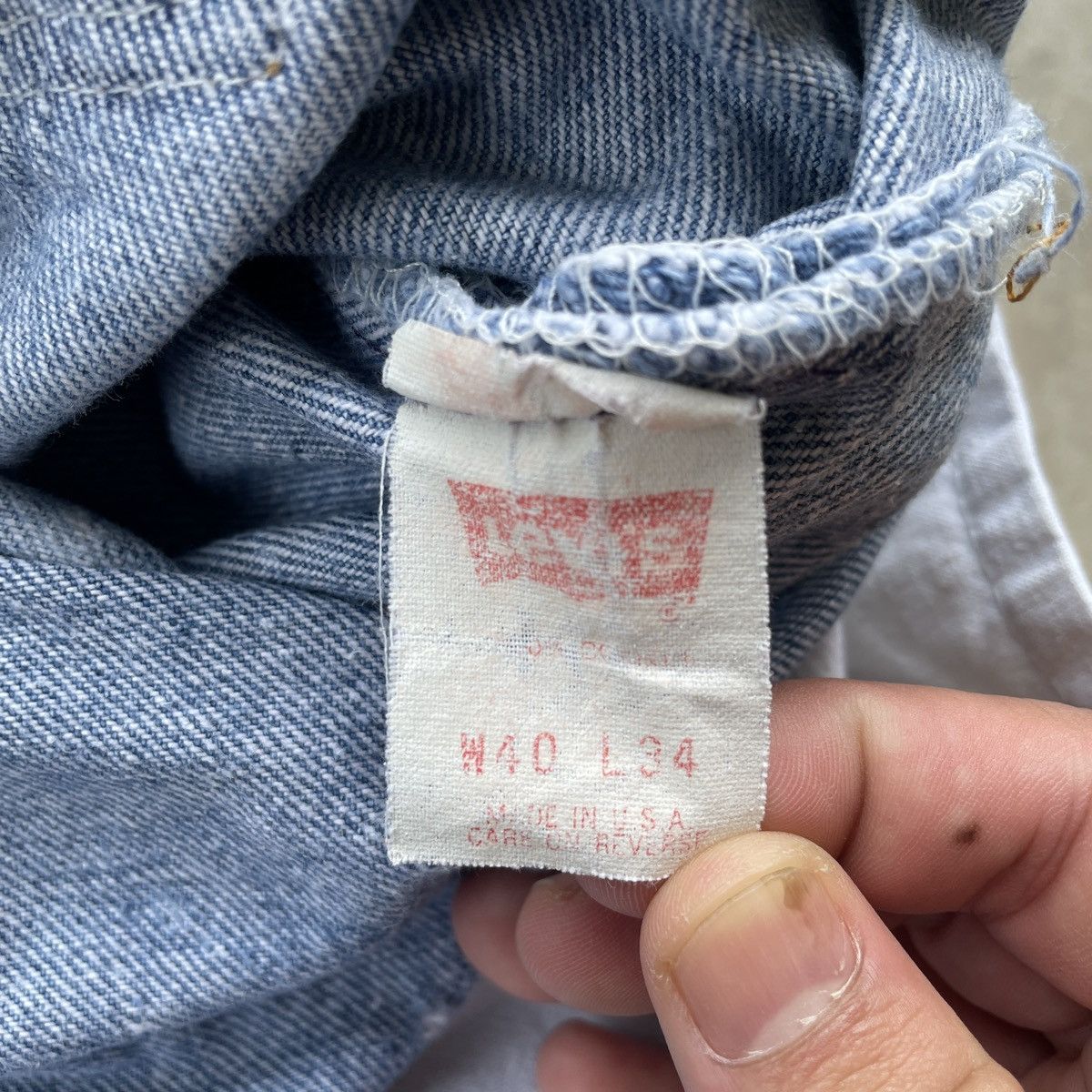 Levi's Vintage Clothing 90s Vintage Levi’s 501 USA THRASHED Sick Denim Jeans Pants Size US 37 - 9 Thumbnail