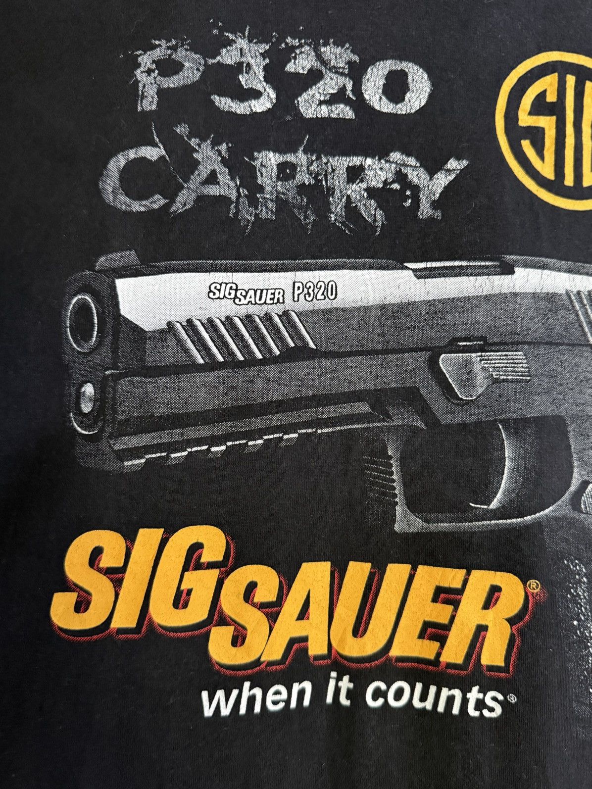 Vintage Vintage Y2K Sig Sauer When It Counts P320 Carry Faded Tee Size US L / EU 52-54 / 3 - 4 Thumbnail
