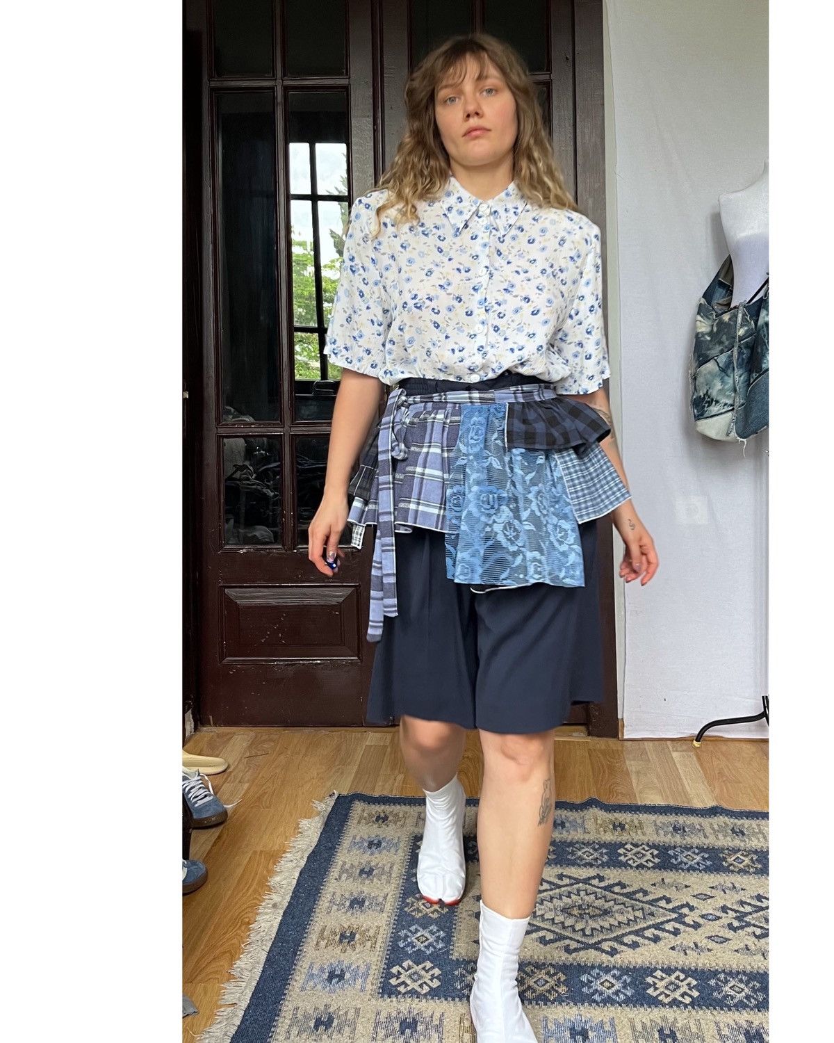 Custommade One-of-a-Kind Upcycled Plaid & Lace Belt Skirt Size 28" / US 6 / IT 42 - 4 Thumbnail