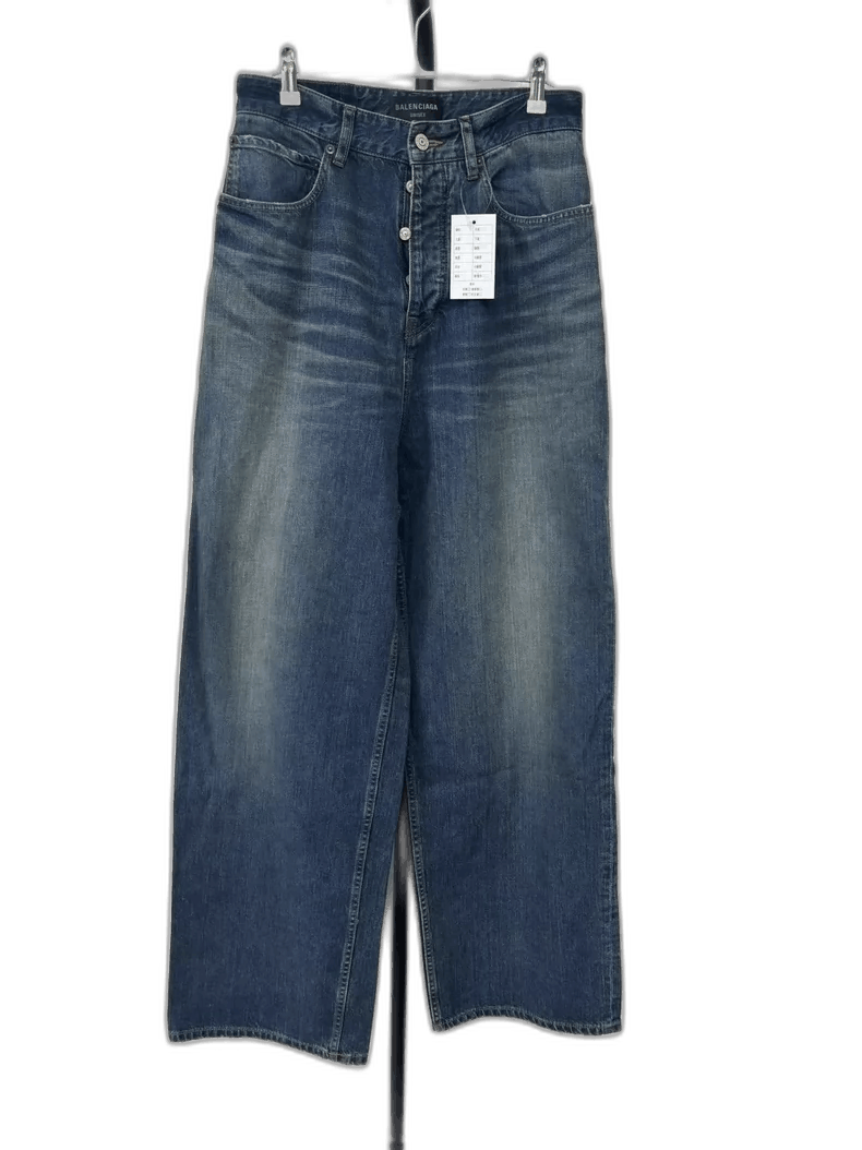Balenciaga Balenciaga Baggy Button Loose Denim Pants Size US 26 / EU 42 - 1 Thumbnail