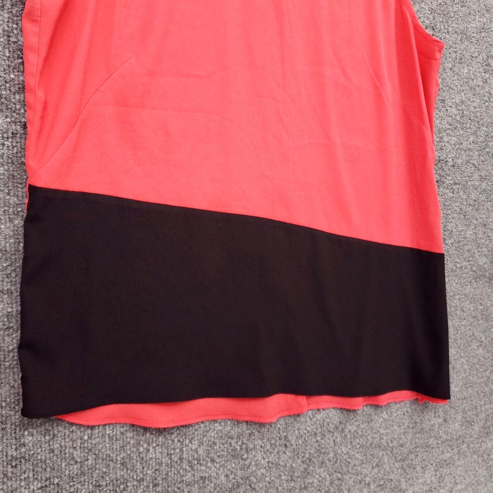 Calvin Klein Calvin Klein Tank Womens XL Red Colorblock Round Neck Asymmetric Hem Sleeveless Size XL / US 12-14 / IT 48-50 - 7 Thumbnail