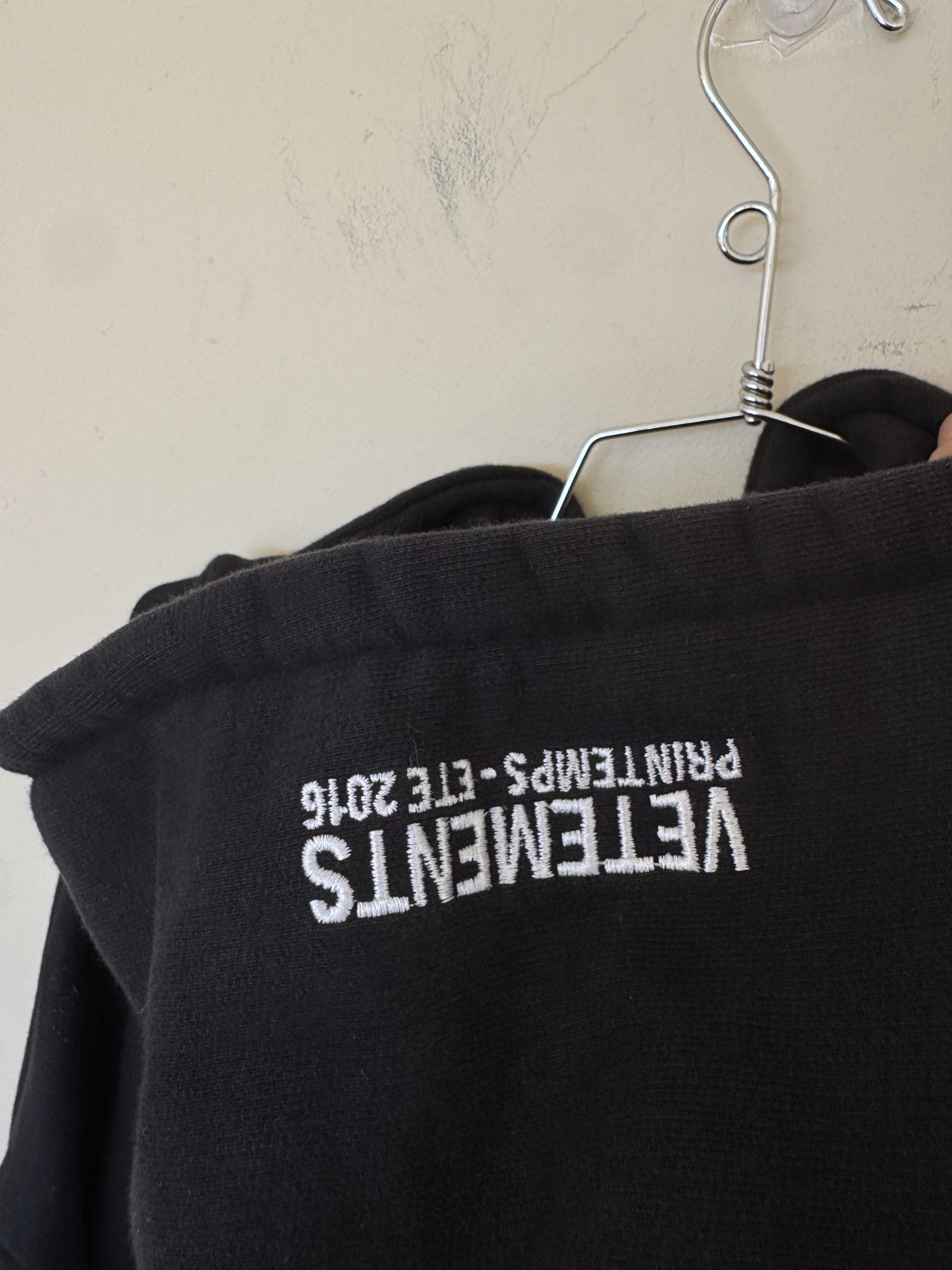 Vetements Vetements Coming Soon Hoodie Size US M / EU 48-50 / 2 - 15 Thumbnail