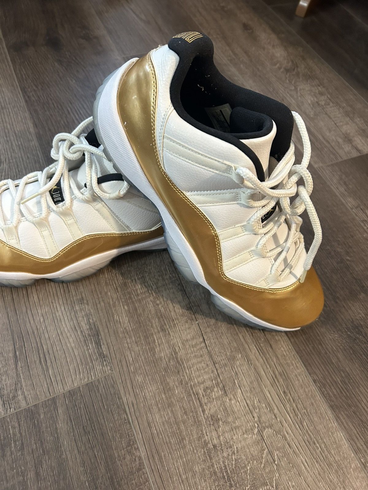 Jordan Brand Air Jordan 11 Retro Low 'Closing Ceremony' Size US 11 / EU 44 - 7 Thumbnail