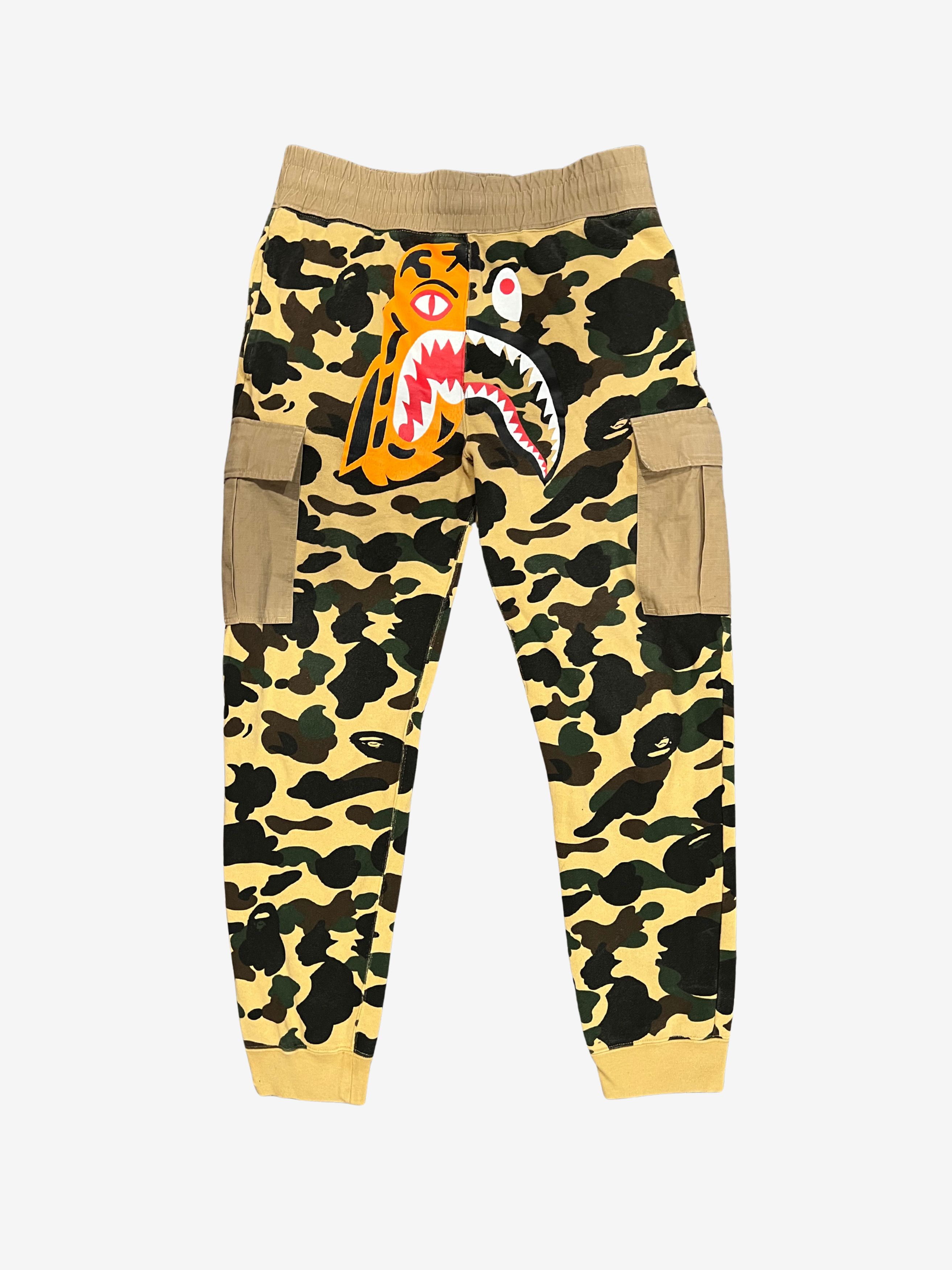 Bape A Bathing Ape Yellow Camo Tiger Shark Cargo Pants Medium Size US 32 / EU 48 - 1 Thumbnail