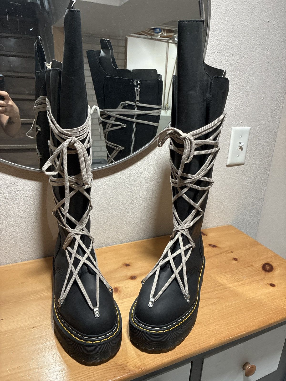 1b60 quad sole pentalace boot