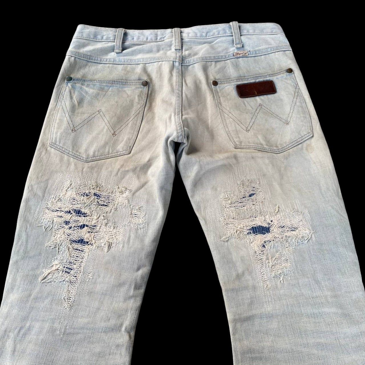 AKM × Wrangler RARE AKM X WRANGLER FLARED BORO DISTRESSED DIRTY STAIN W28 Size US 28 / EU 44 - 8 Thumbnail