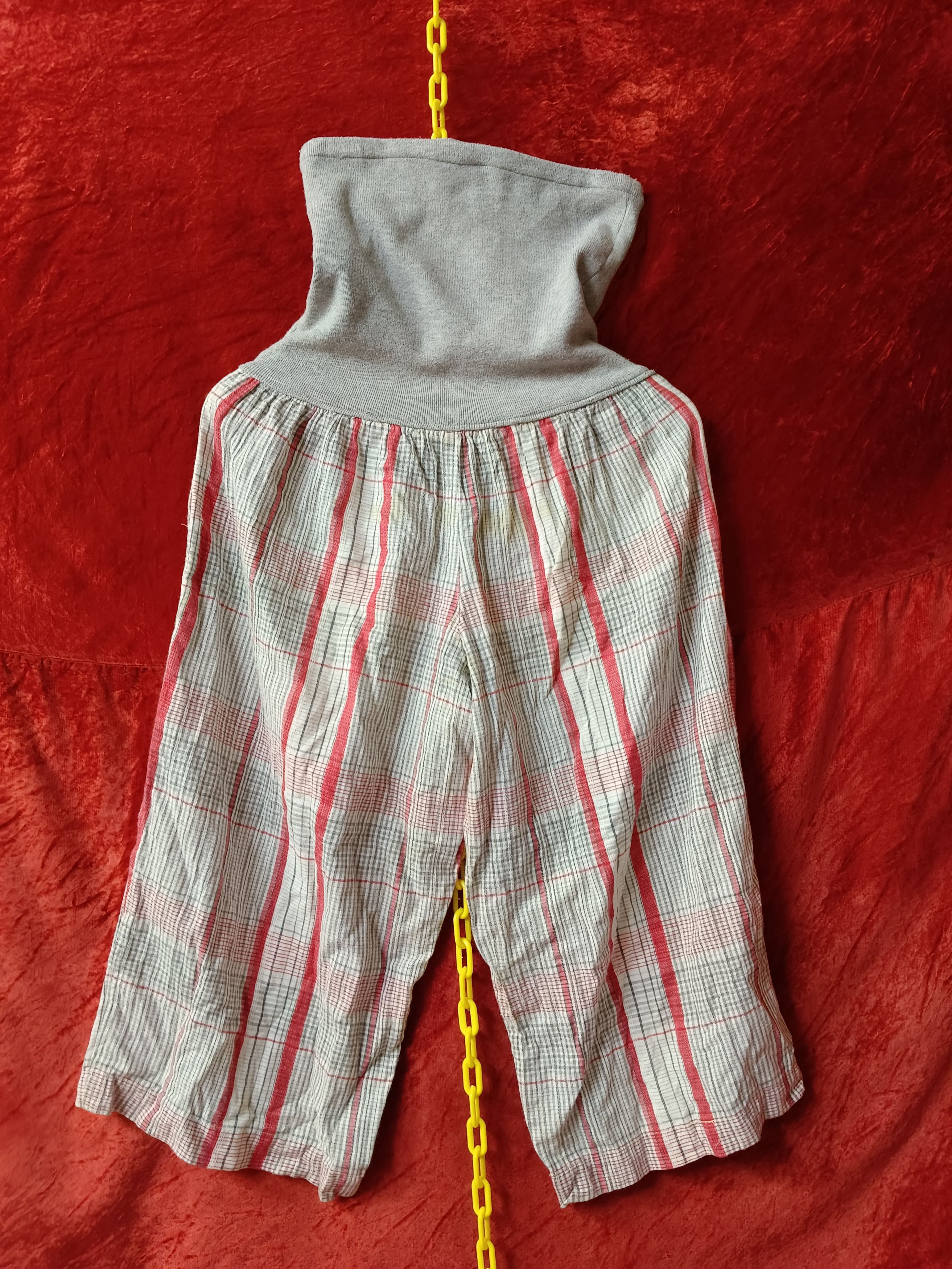 Pleated Waist Short Pants