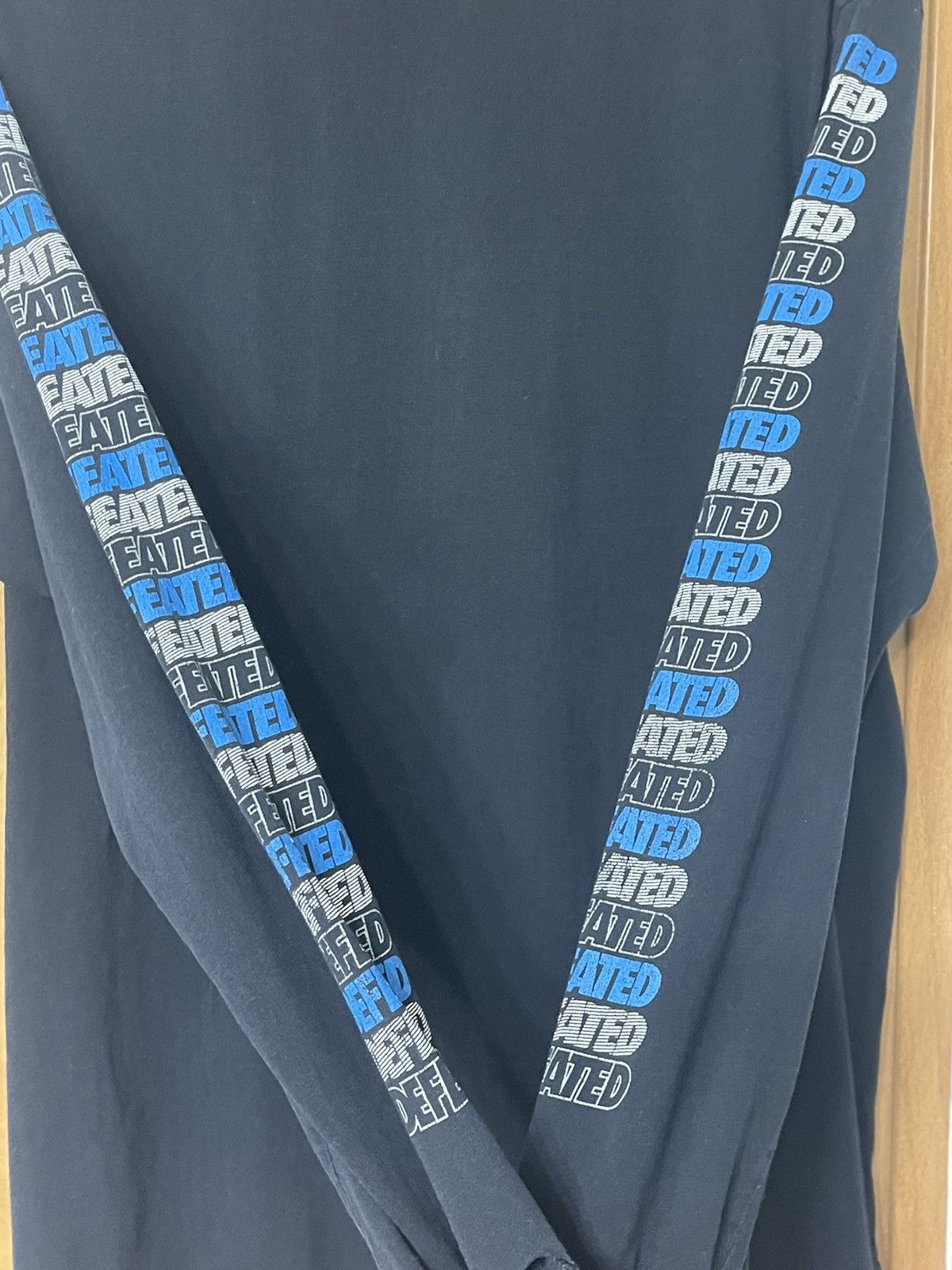 Undefeated Undefeated black long sleeve Blue and White Size US M / EU 48-50 / 2 - 3 Thumbnail