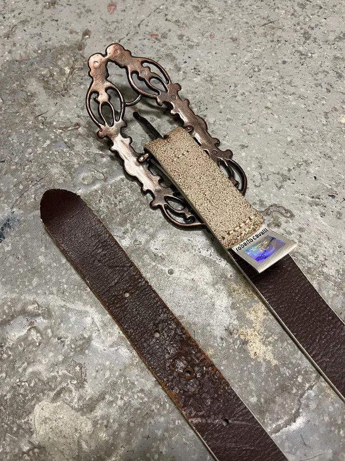 Roberto Cavalli × Vintage Cavalli Long Metal Ornament Buckle Beige Leathet Belt Size ONE SIZE - 6 Thumbnail