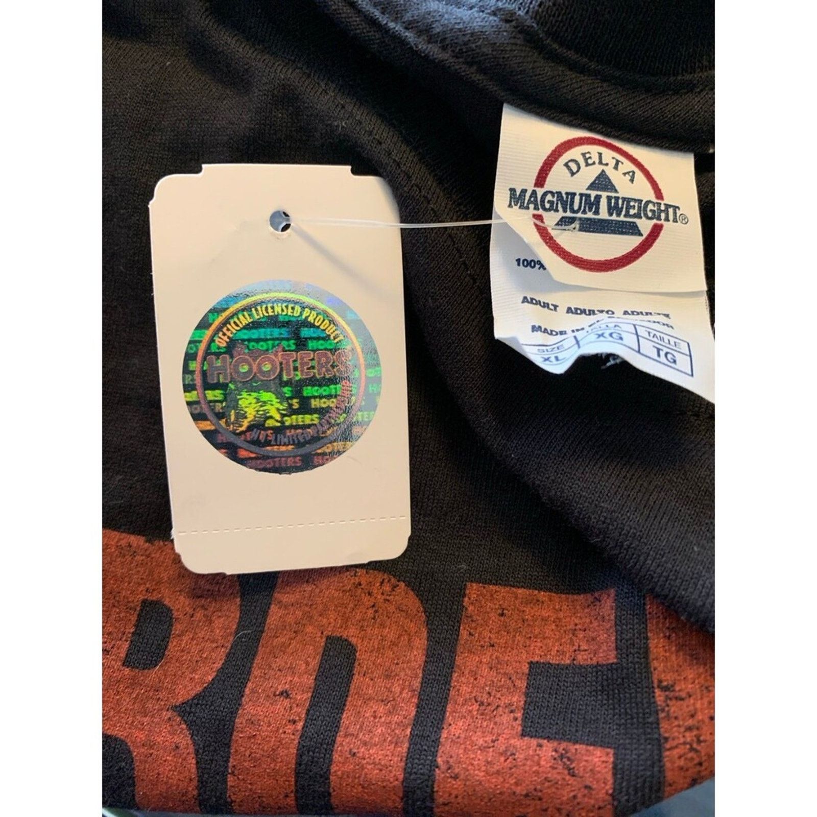 Delta HOOTERS GARDENERS HAVE THE BEST HOES Men's XL T-Shirt Black Size US XL / EU 56 / 4 - 6 Thumbnail