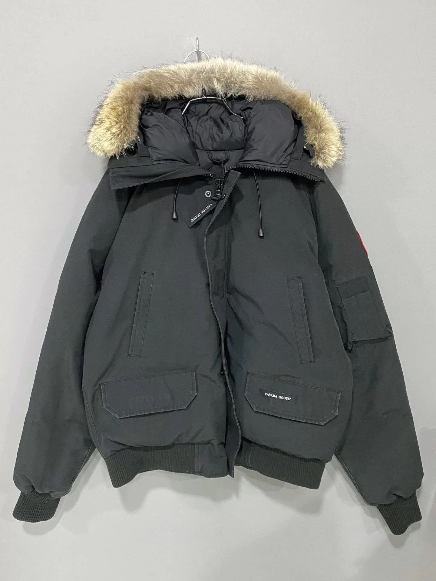 Canada Goose Canada Goose Pilot fur trim down coat black L Size US L / EU 52-54 / 3 - 1 Thumbnail