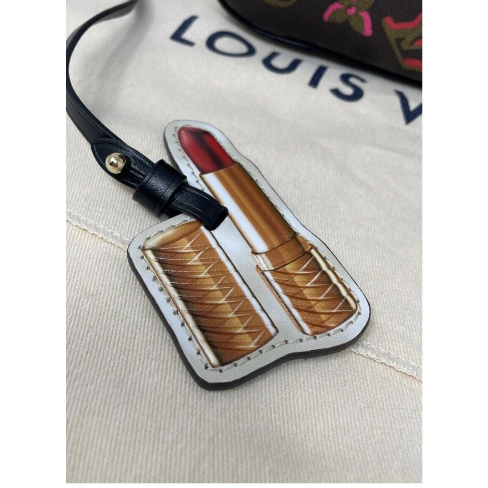 Louis Vuitton Louis Vuitton Sac Coeur Heart Bag 🦄 Monogram Fall in love Size ONE SIZE - 10 Thumbnail
