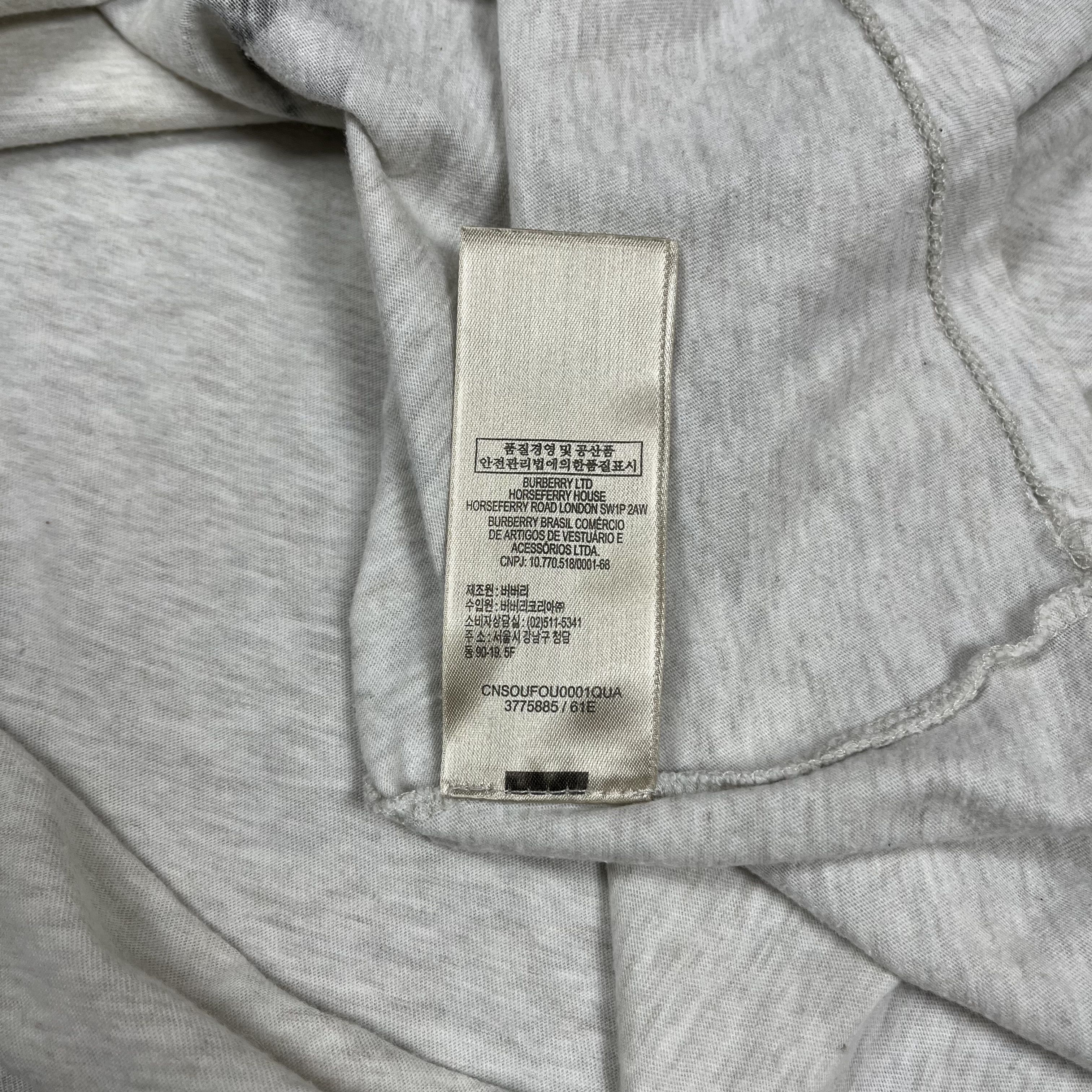 Burberry Burberry Brit Big Logo T Shirt Size US XXL / EU 58 / 5 - 7 Thumbnail