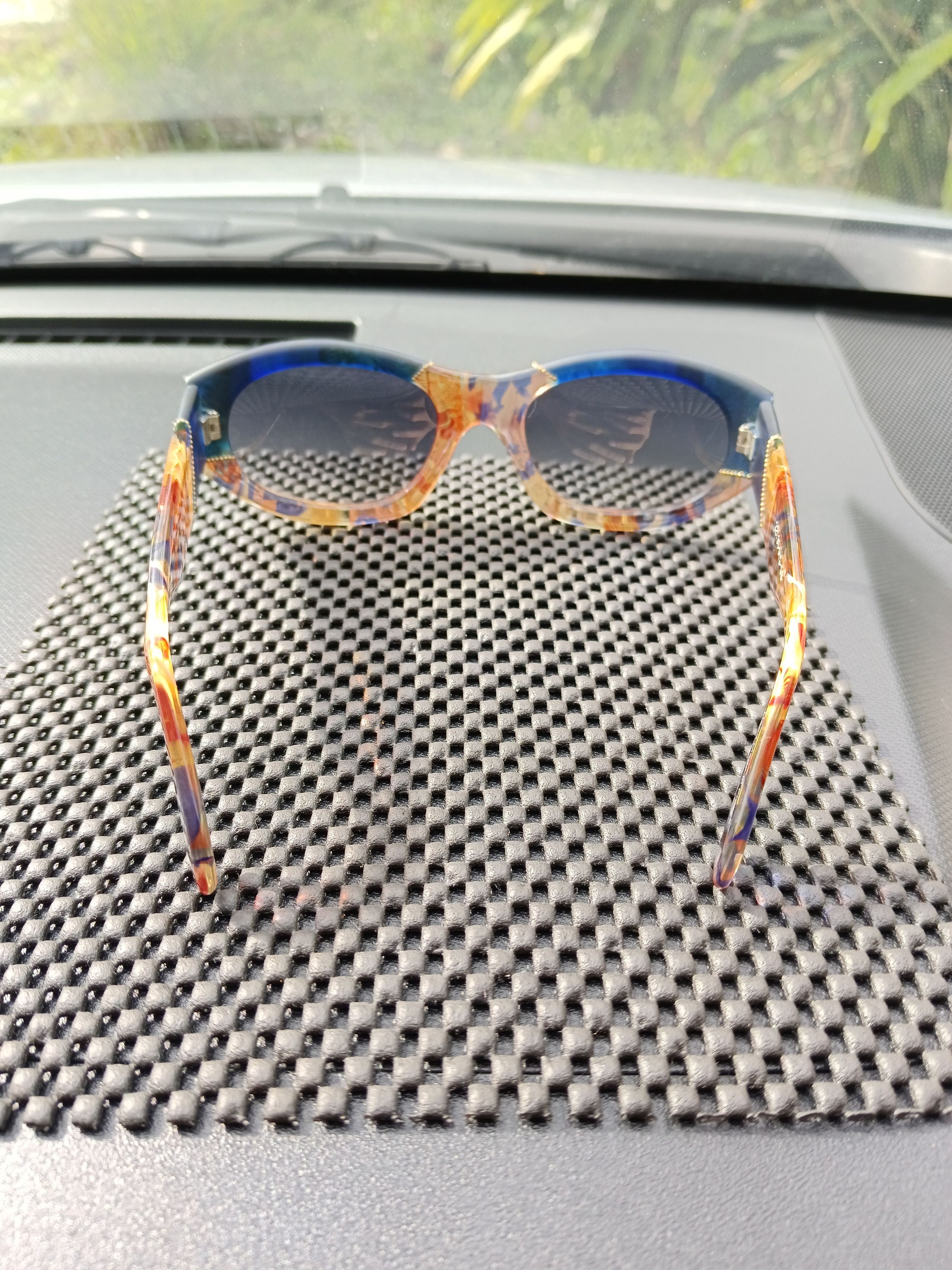 Emmanuelle Khanh Emmanuelle Khanh Paris Oversized Cat-Eye Sunglasses Size ONE SIZE - 4 Thumbnail