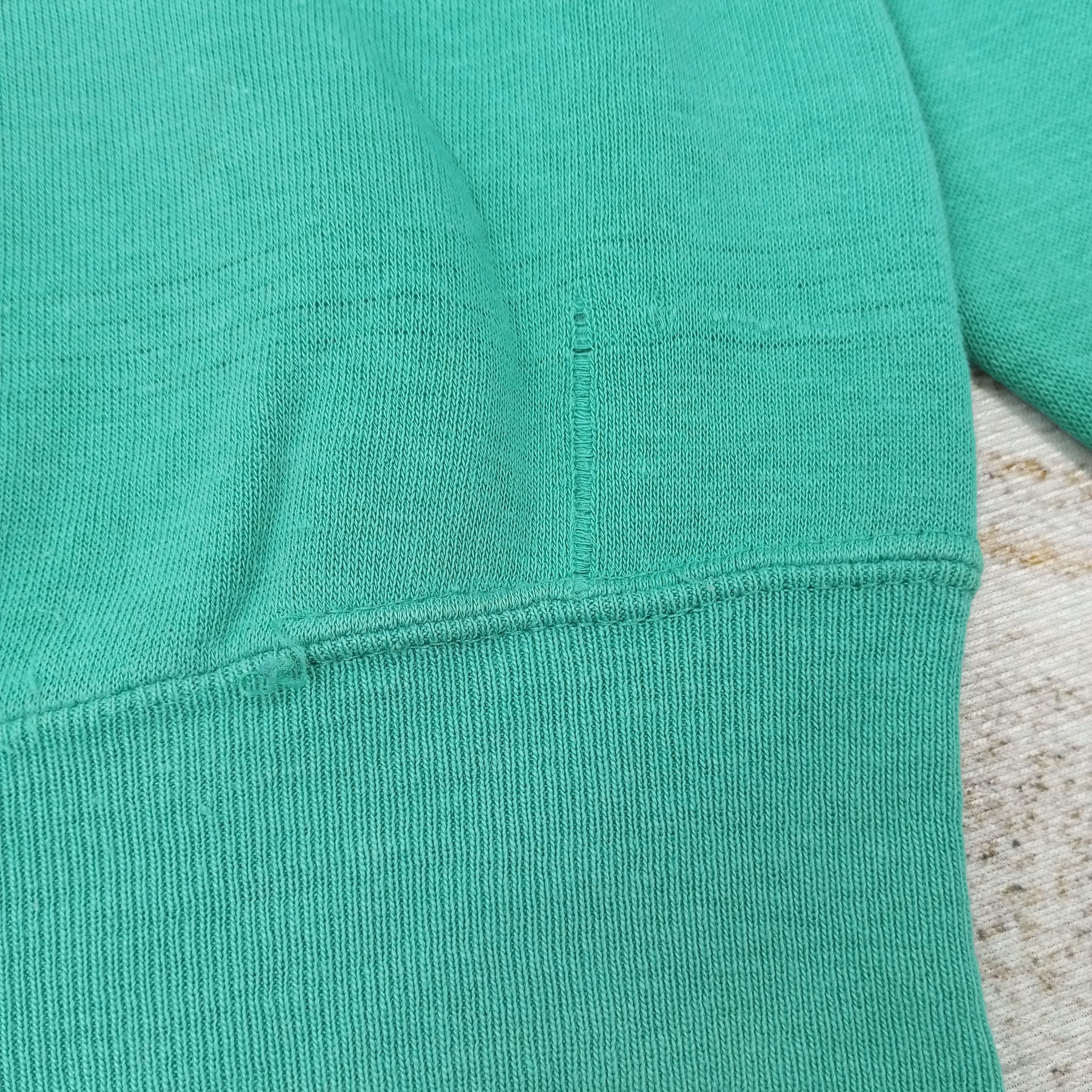Vintage Vintage Devils Point Streetwear Sweatshirt c233n18 Size US L / EU 52-54 / 3 - 5 Thumbnail