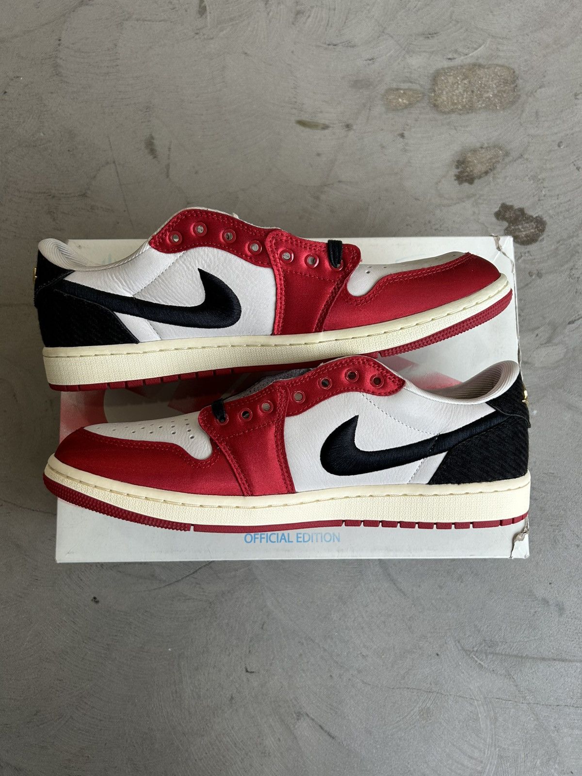 Jordan Brand Trophy Room x Jordan 1 Retro Low OG Size US 11.5 / EU 44-45 - 2 Thumbnail