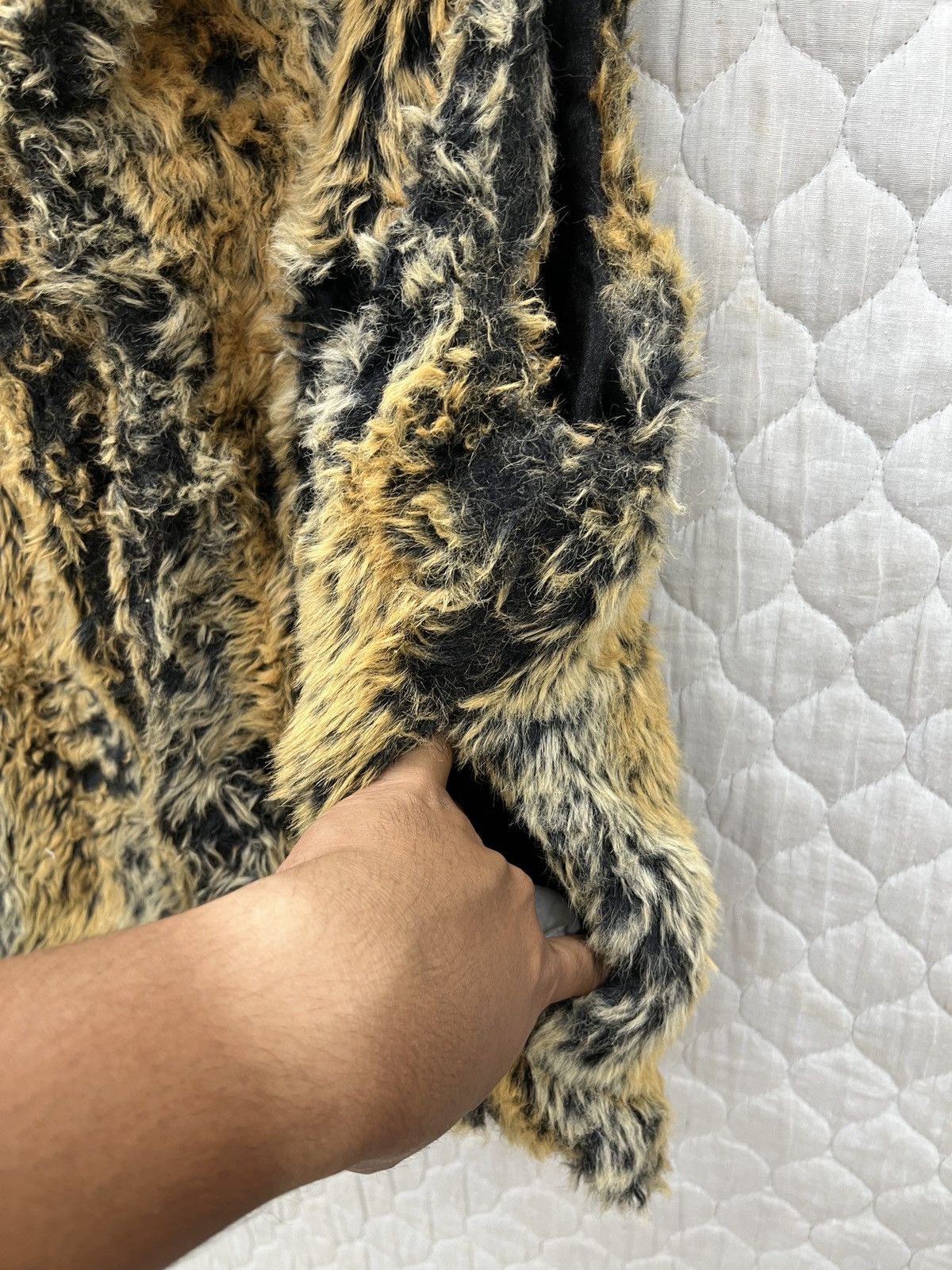 Vintage 🔥🔥🔥STEALS VINTAGE VALLEY FAUX FUR VEST Size L / US 10 / IT 46 - 14 Thumbnail
