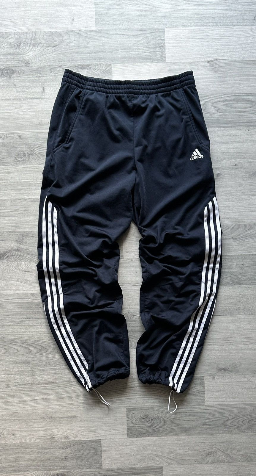 Adidas Vintage sweatpants Adidas 90s 3 stripes (size M) Size US 34 / EU 50 - 2 Thumbnail