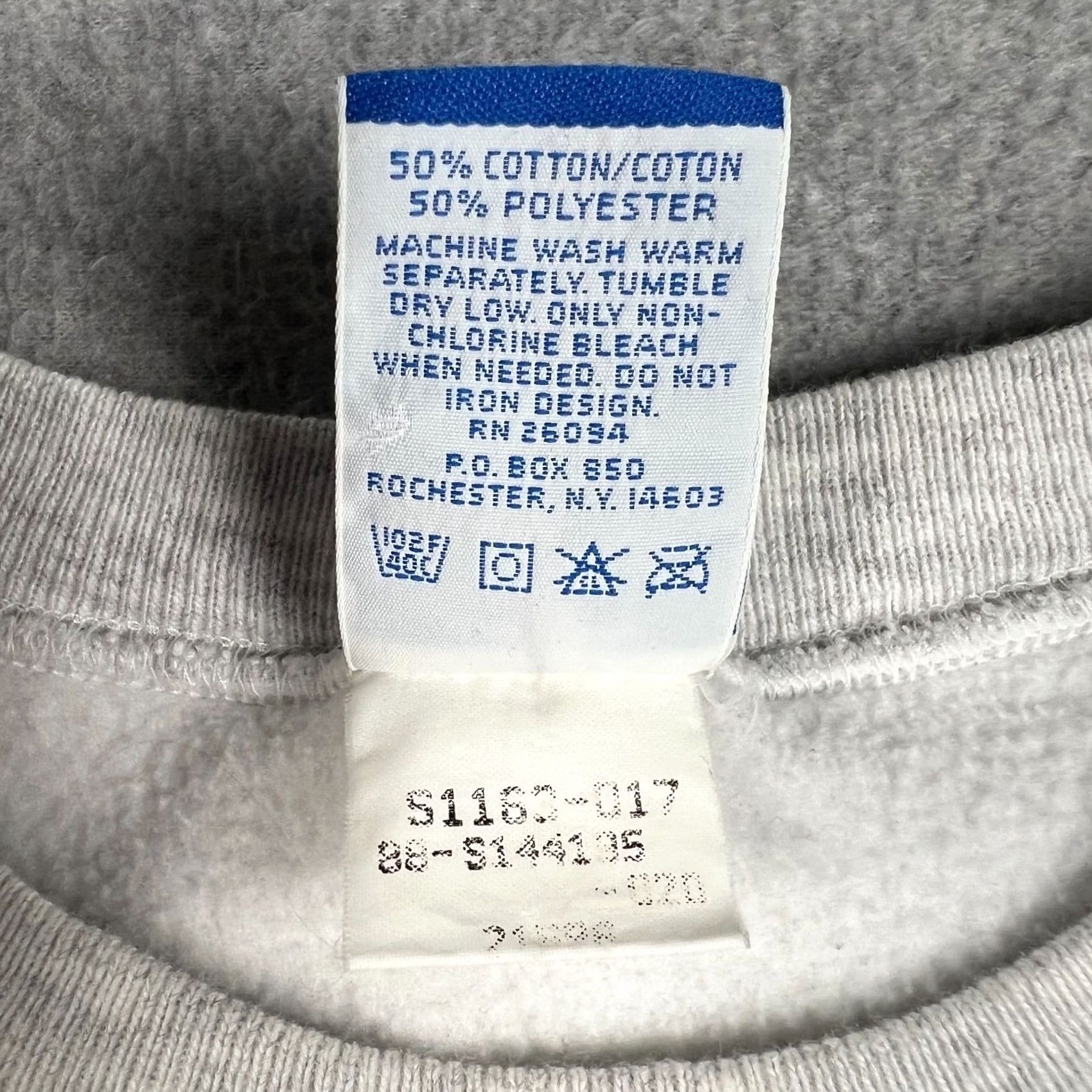 Champion VINTAGE Champion Sweatshirt Mens Large Grey Crew Wyoming USA Made 90s Y2K Size US L / EU 52-54 / 3 - 4 Thumbnail