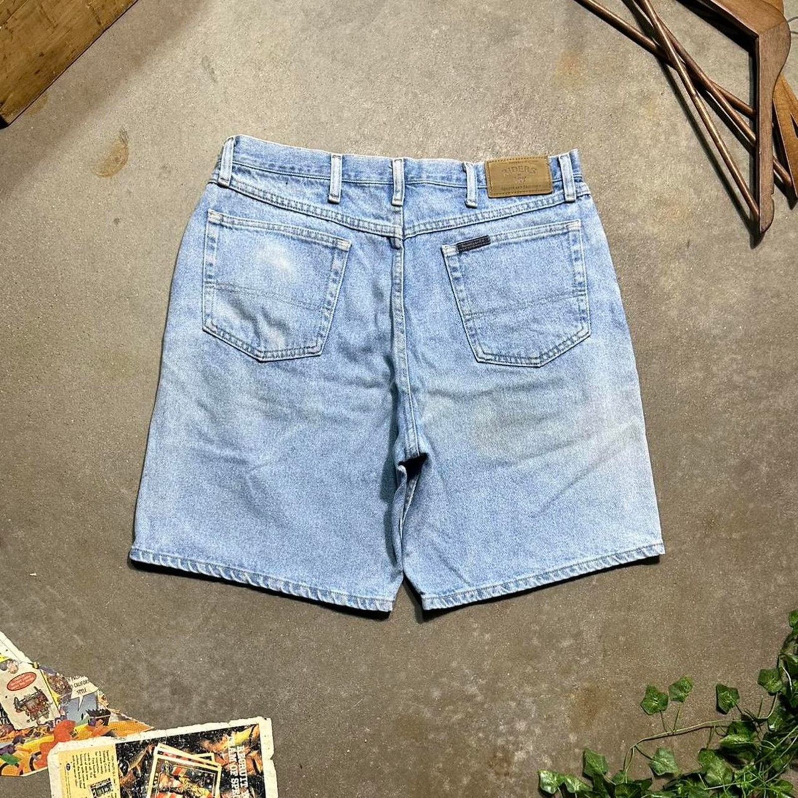 Lee Riders By Lee Light Wash Blue Denim Jean Shorts Baggy Jorts Size US 36 / EU 52 - 1 Thumbnail