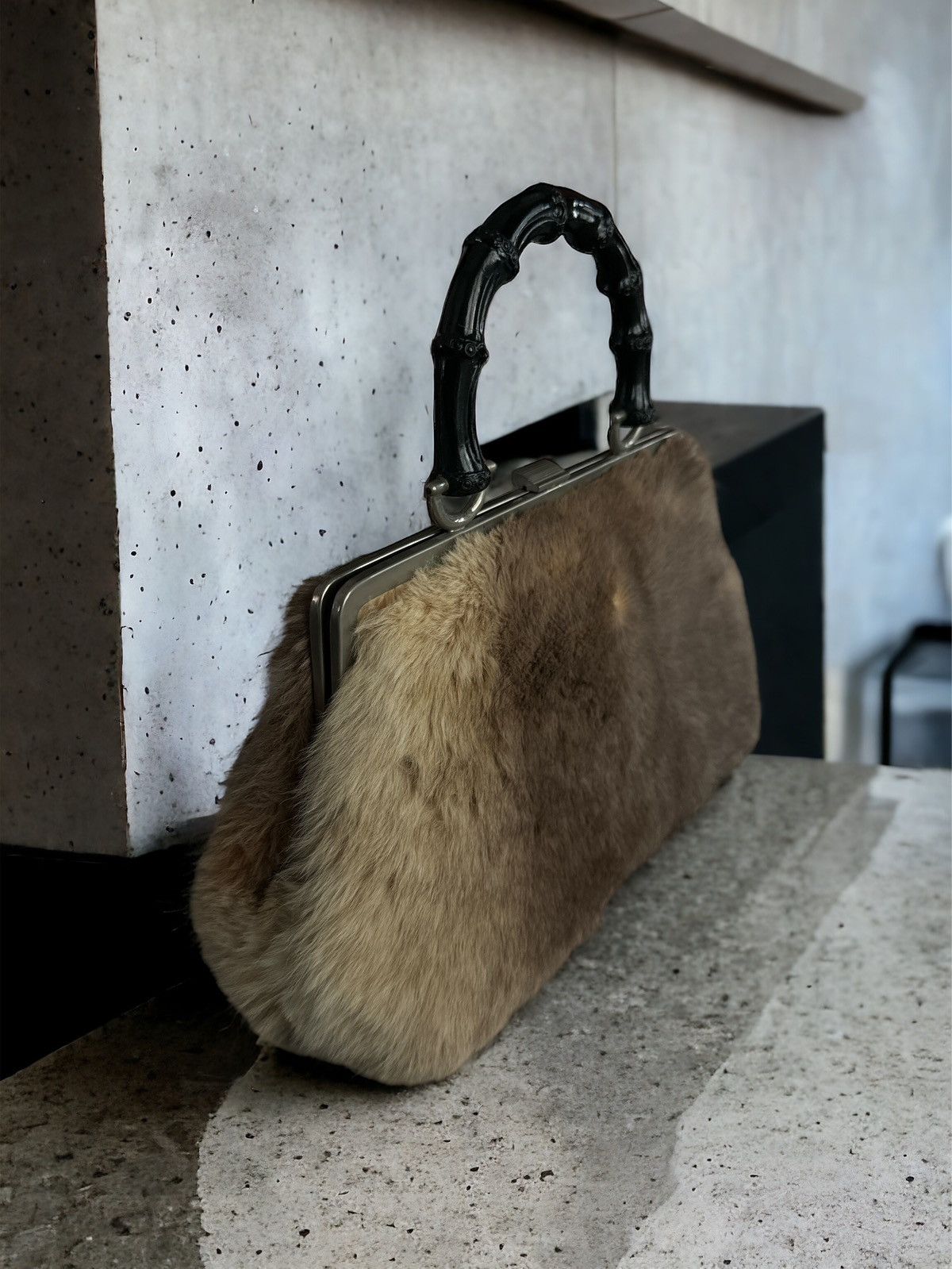 Vintage VINTAGE CORNELIUS OF SYDNEY KANGAROO FUR BAMBOO HOLDER BAG Size ONE SIZE - 4 Thumbnail