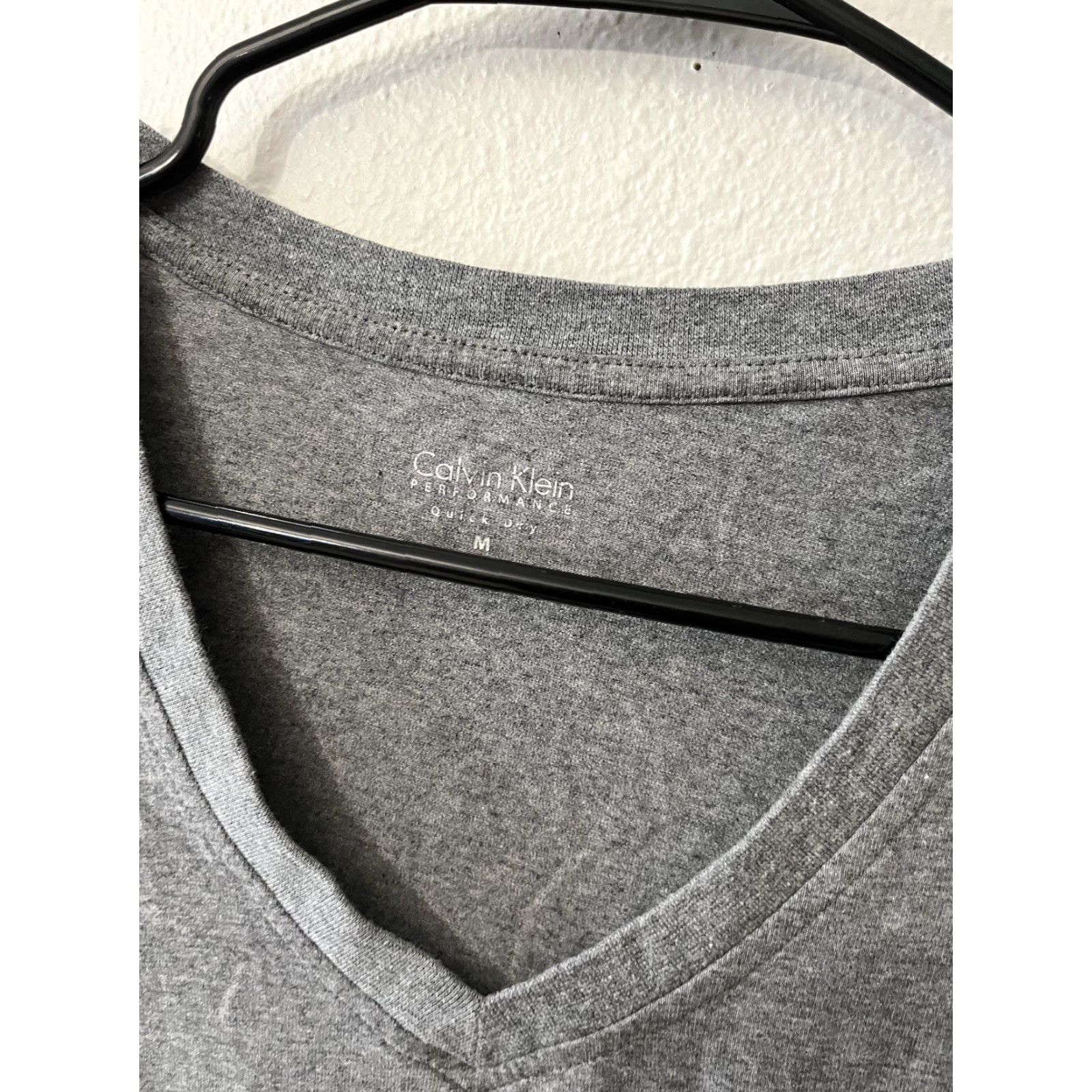 Calvin Klein Calvin Klein Performance Quick Dry Long Sleeve Shirt Women M Gray Athleisure Size M / US 6-8 / IT 42-44 - 3 Thumbnail