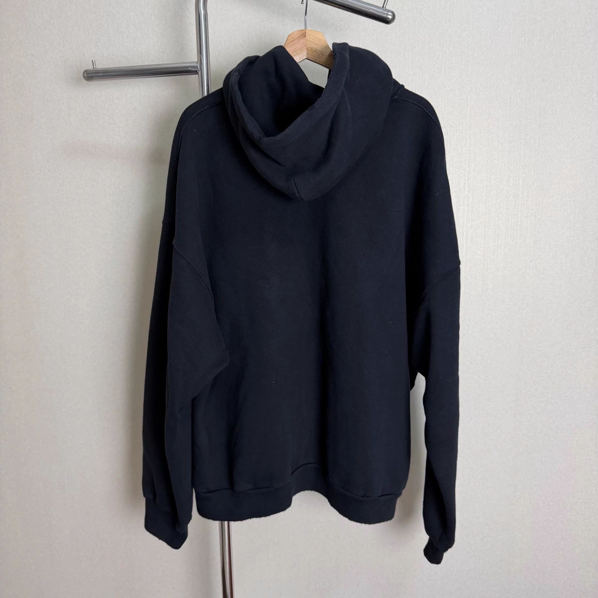 Balenciaga Balenciaga Logo Embroidered Zip Hoodie Black Size 4 Size US XL / EU 56 / 4 - 2 Thumbnail