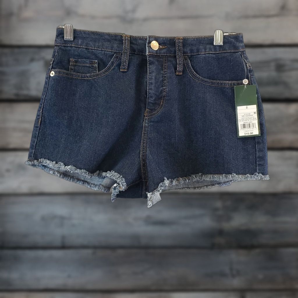 Vintage VINTAGE? No. Wild Fable Womens Denim High Rise Shorts Sz 2 Blue Dark Wash Raw Hem Ladies Jean Shorts 2 Blue Denim Regular Womens Size 26" / US 2 / IT 38 - 1 Thumbnail
