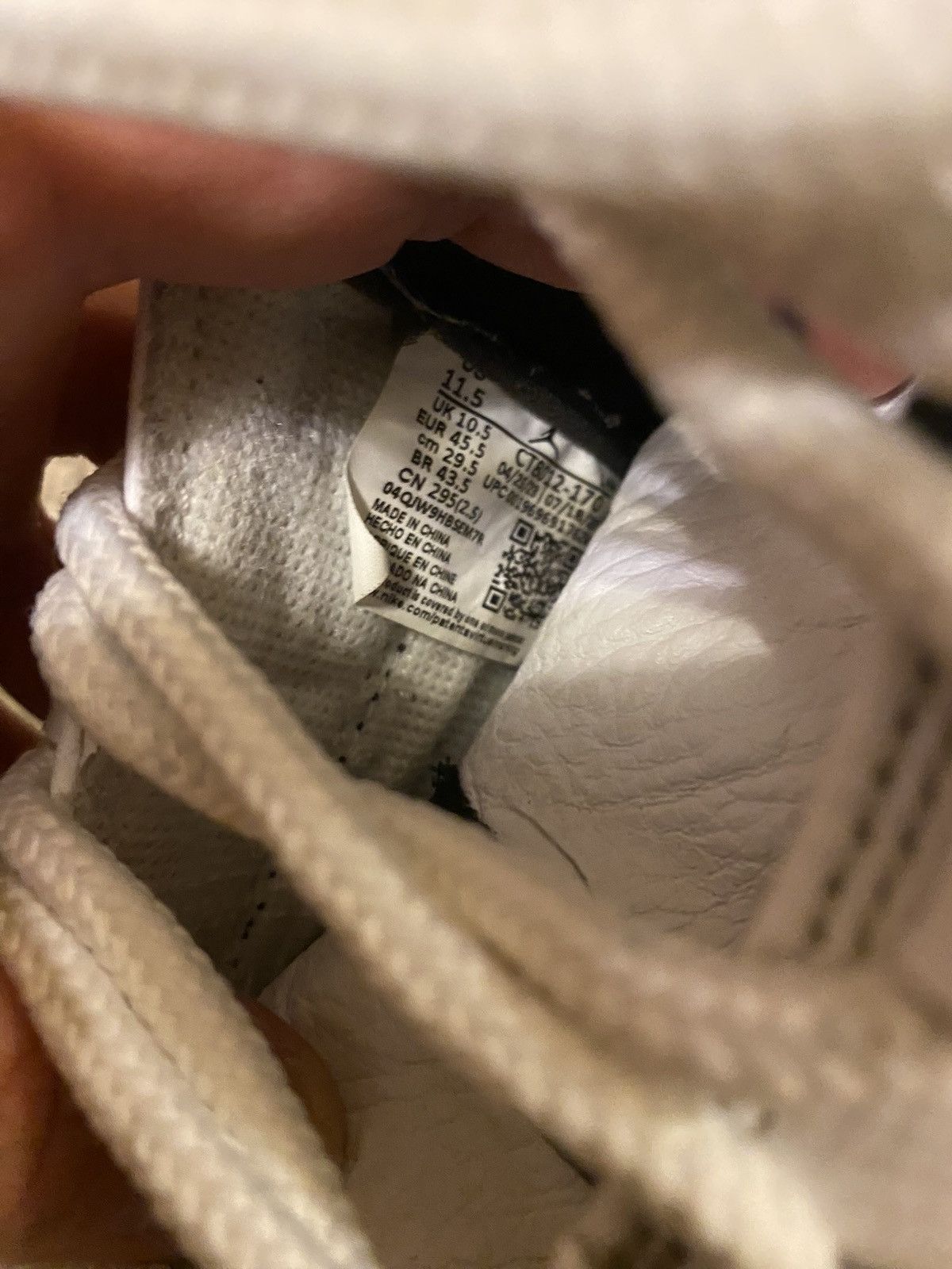 Jordan Brand Jordan 11 Retro ‘Gratitude/Defining Momments Size US 11.5 / EU 44-45 - 4 Thumbnail