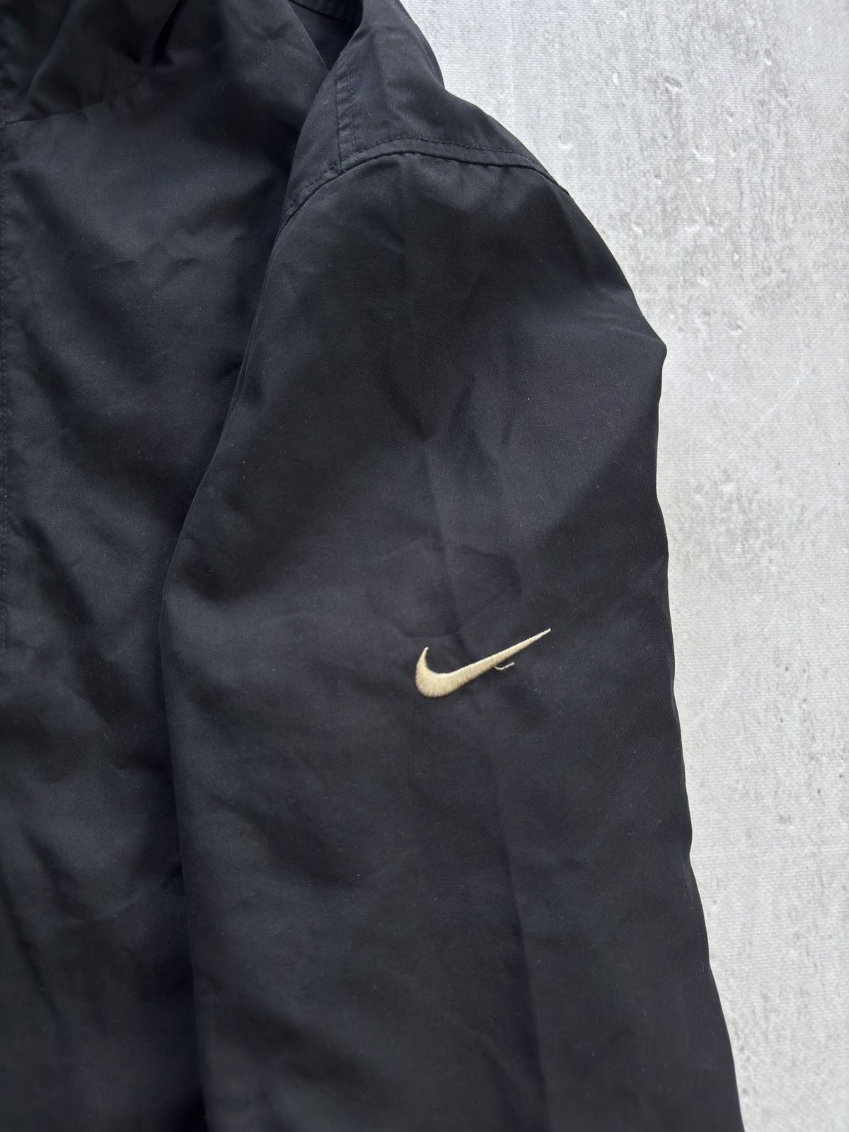 Nike Nike pullover jacket size L nike golf vintage anorak jacket Size US L / EU 52-54 / 3 - 3 Thumbnail