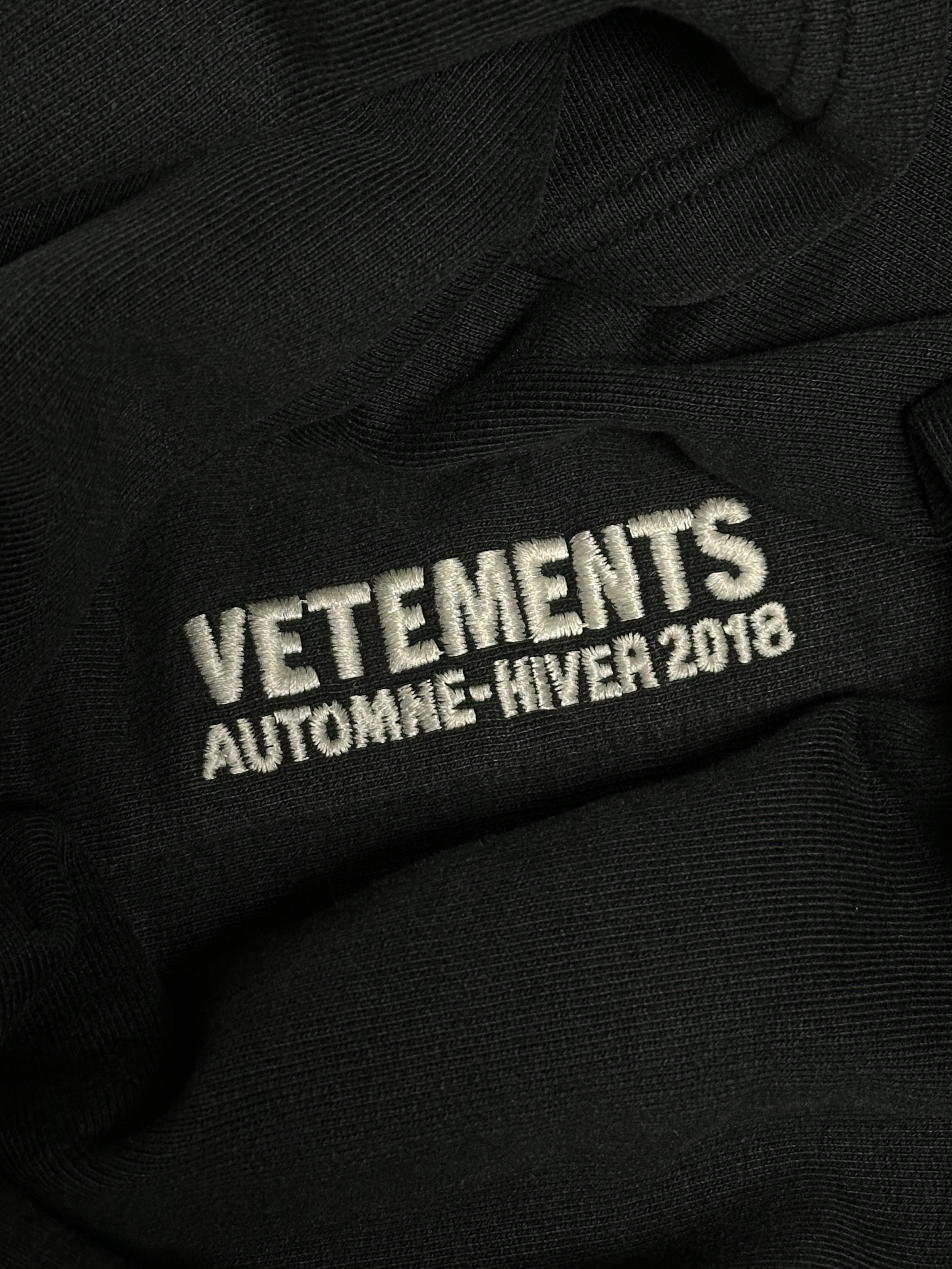 Vetements Vetements Titanic X Kiss Zip-Up Hoodie Size US M / EU 48-50 / 2 - 3 Thumbnail