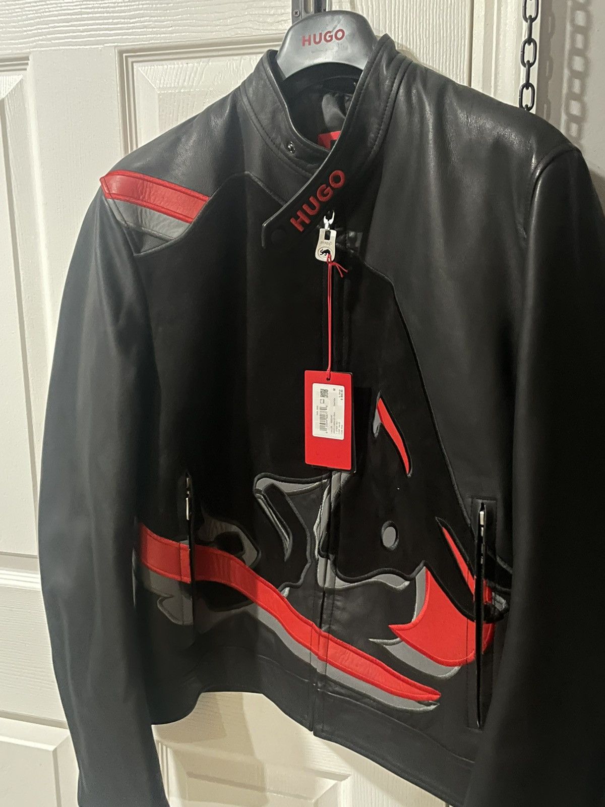 Hugo Boss HUGO x Red Bull Racing F1 Leather Jacket Black/Red (NWT) Size US XL / EU 56 / 4 - 8 Thumbnail