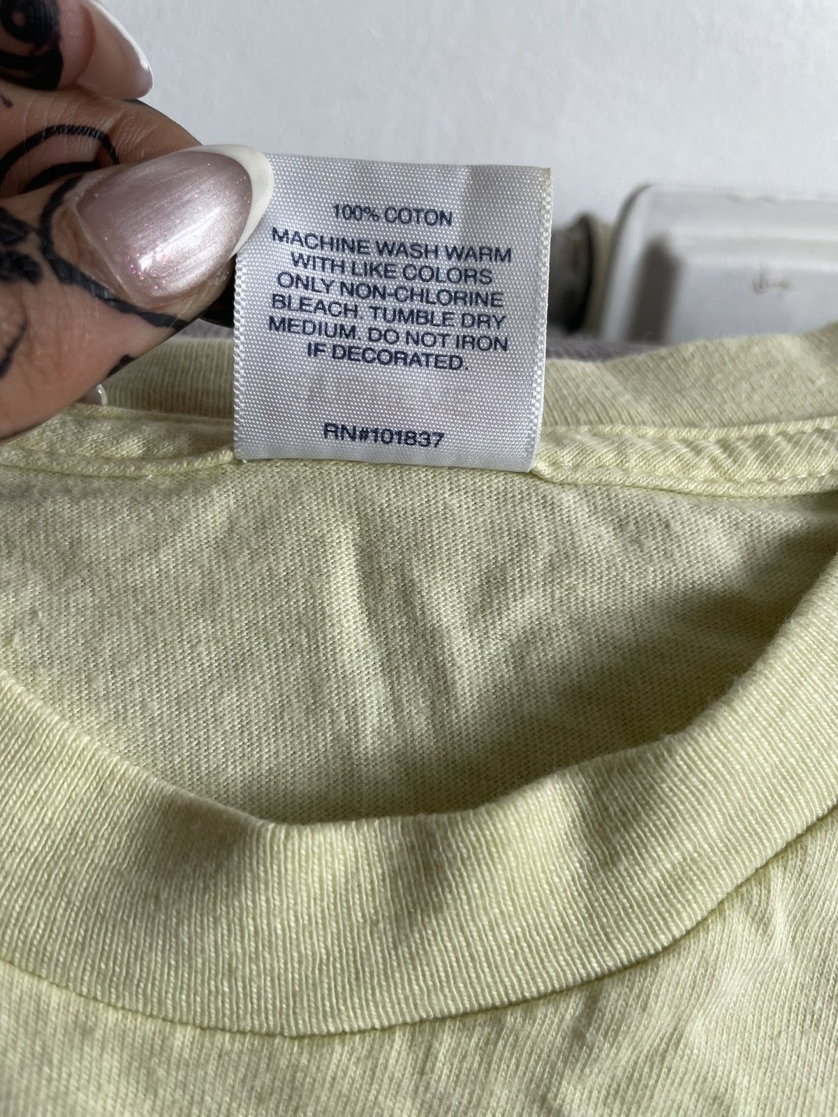 Supreme SS20 Naomi tee Size US L / EU 52-54 / 3 - 3 Thumbnail