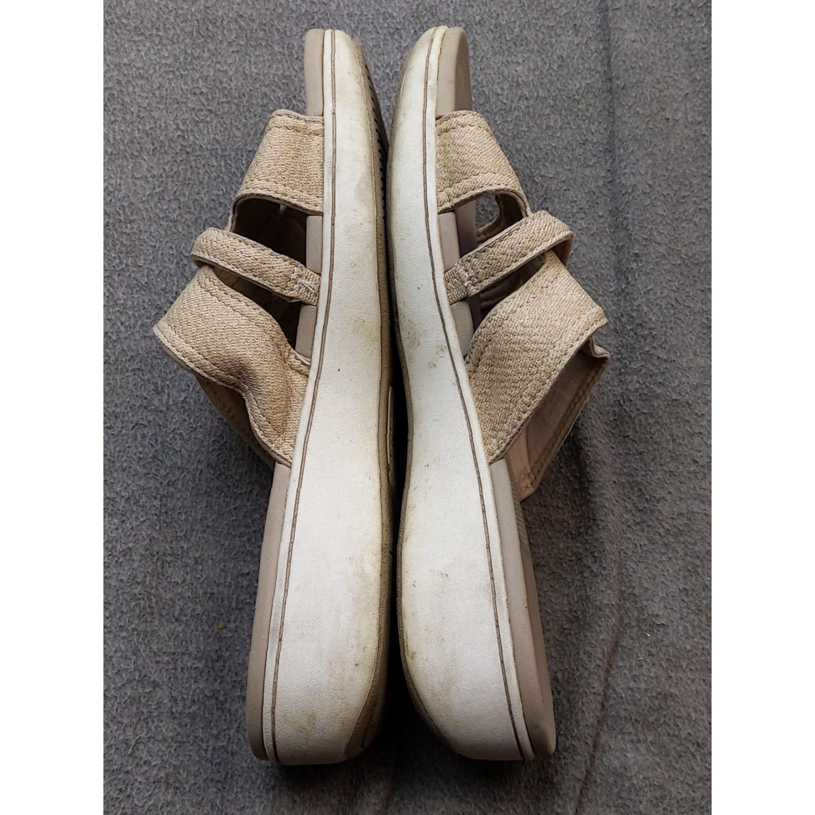 Clarks Clarks Cloudsteppers Sandals Womens US Size 9 Beige Wedge Slip On Bow Comfort Shoes Size US 9 / IT 39 - 7 Thumbnail