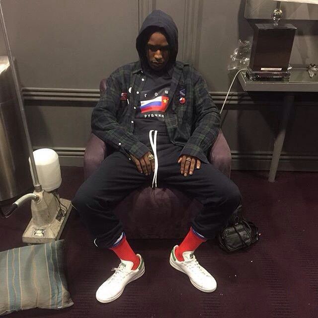 Gosha Rubchinskiy RARE Gosha Rubchinskiy - A/W 2015 - flag hoodie brown Size US M / EU 48-50 / 2 - 5 Thumbnail