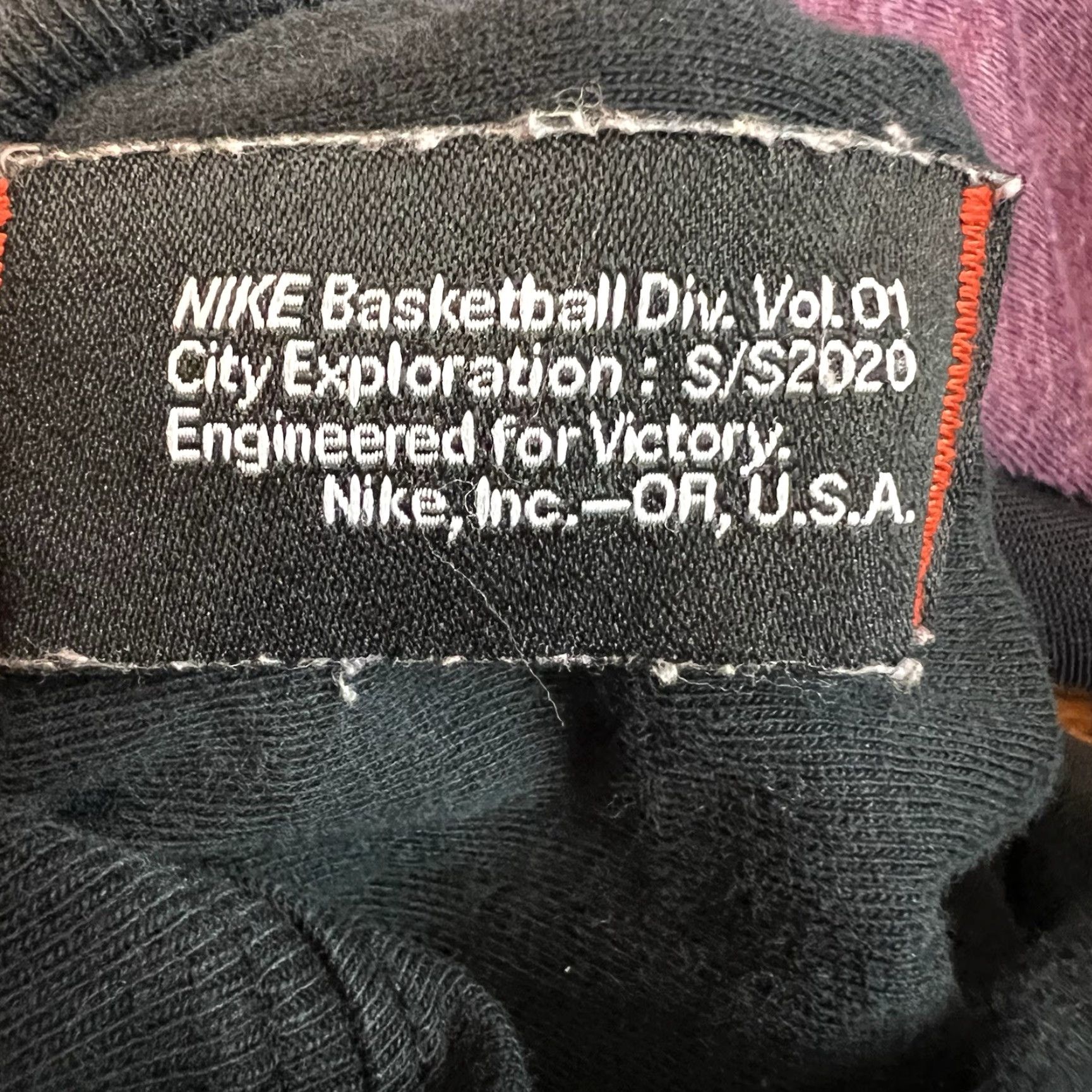 Nike Nike Exploration Basketball Graphic T-Shirt Mens Medium Black Sports Tee Size US M / EU 48-50 / 2 - 7 Thumbnail