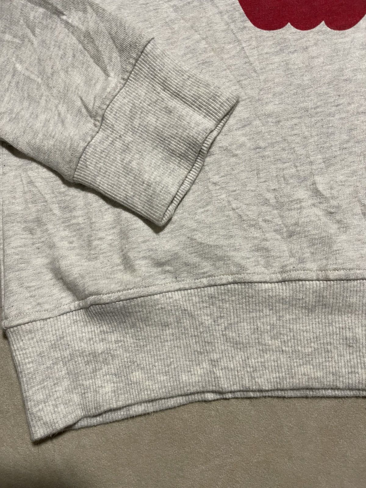 A.P.C. A.P.C Apple Sweatshirt Size XS / US 0-2 / IT 36-38 - 4 Thumbnail